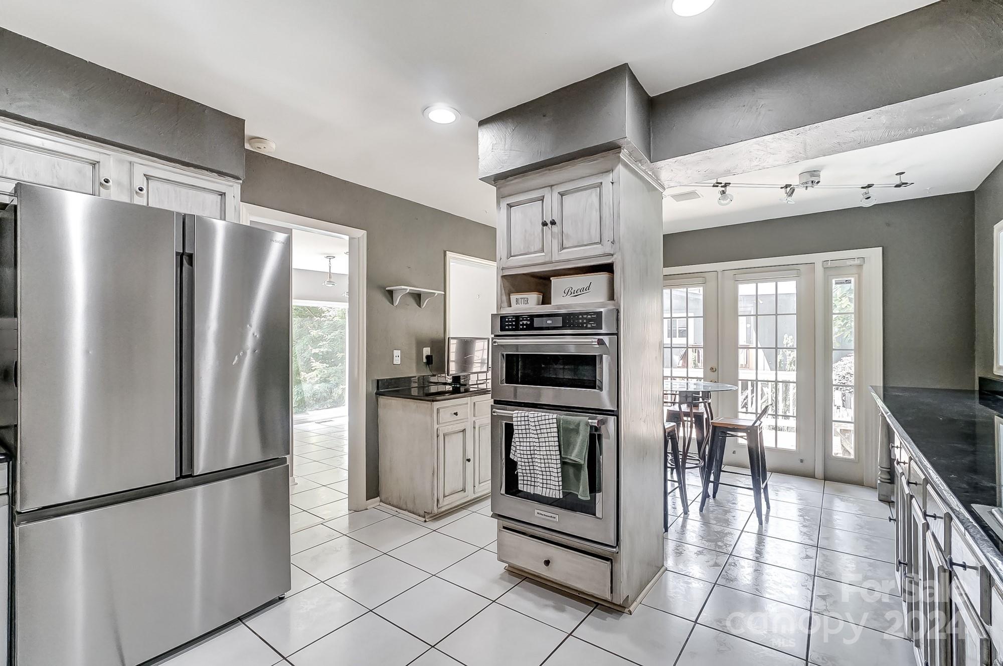 8110 Raintree Lane