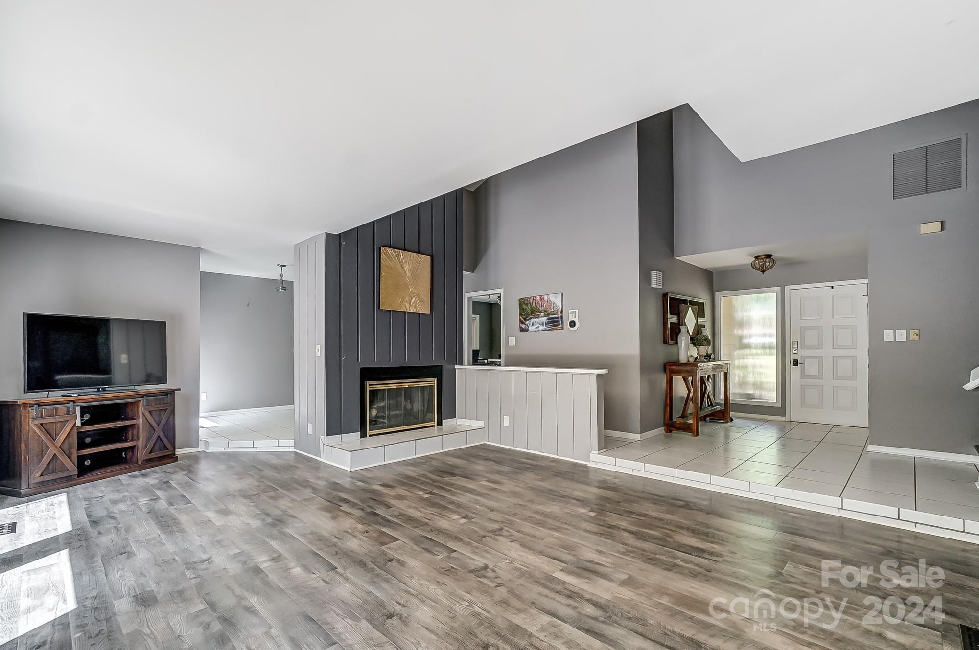 8110 Raintree Lane