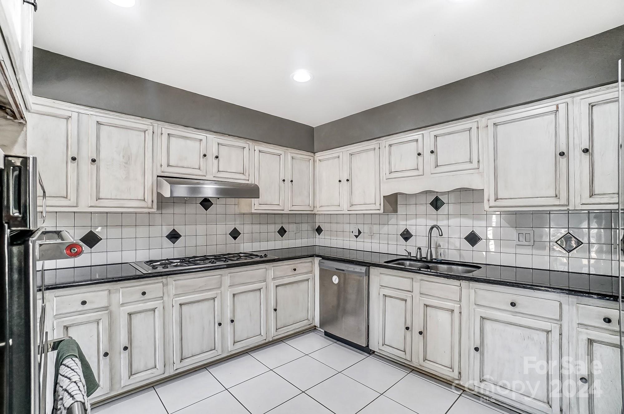 8110 Raintree Lane