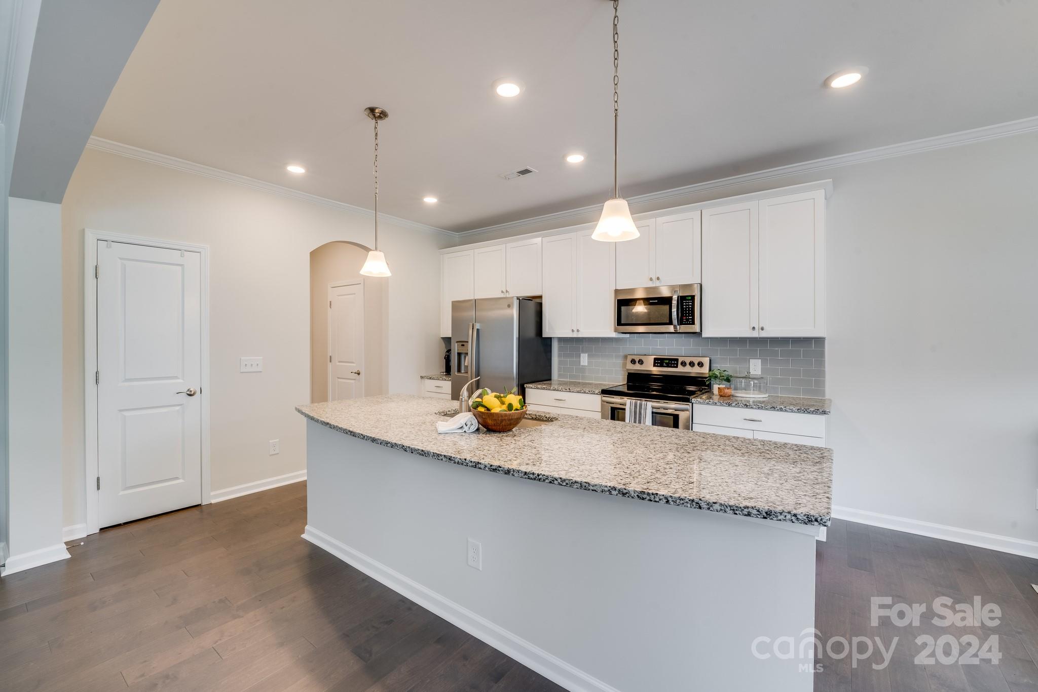 805 River Park Road