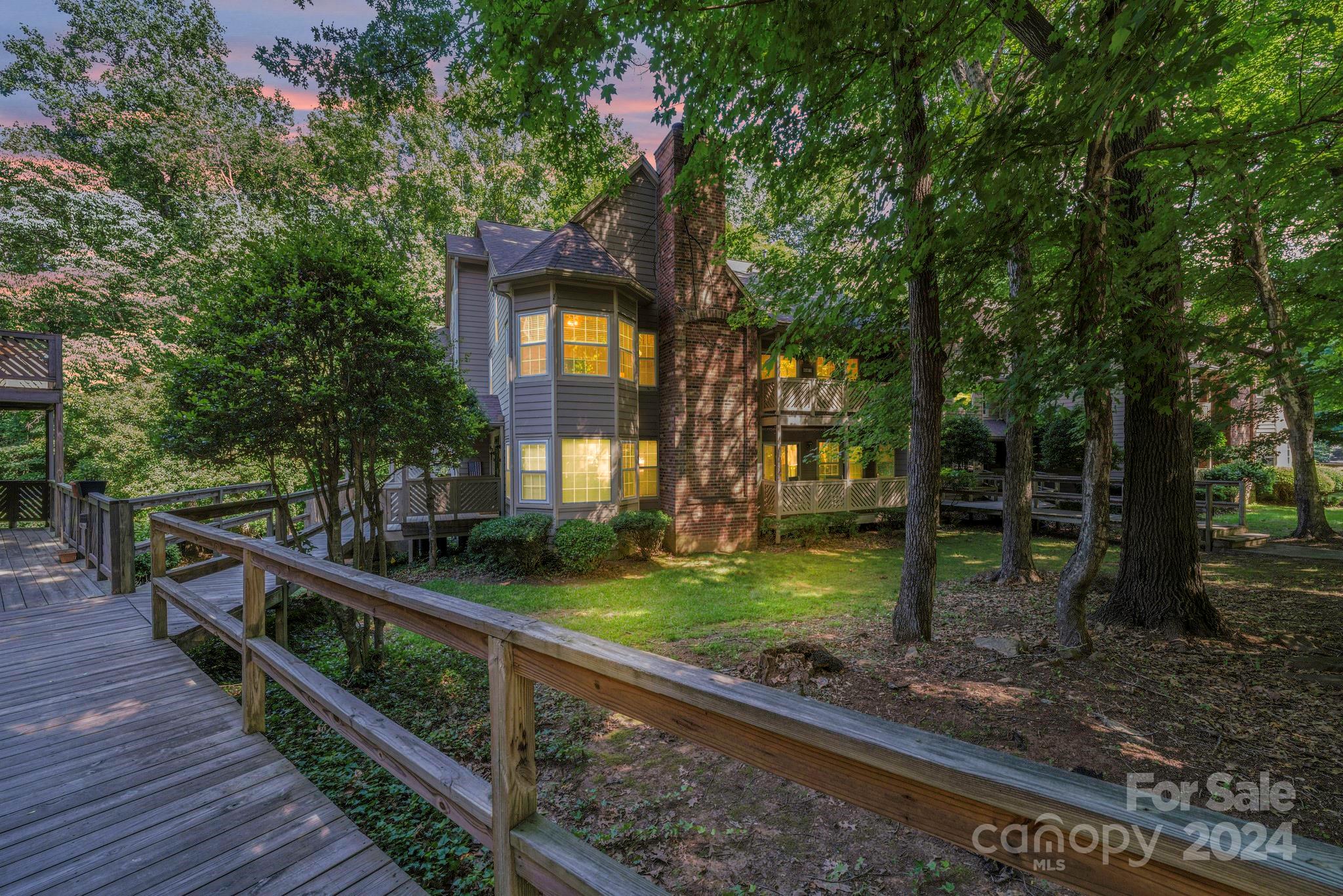 6140 Gray Gate Lane Unit: I