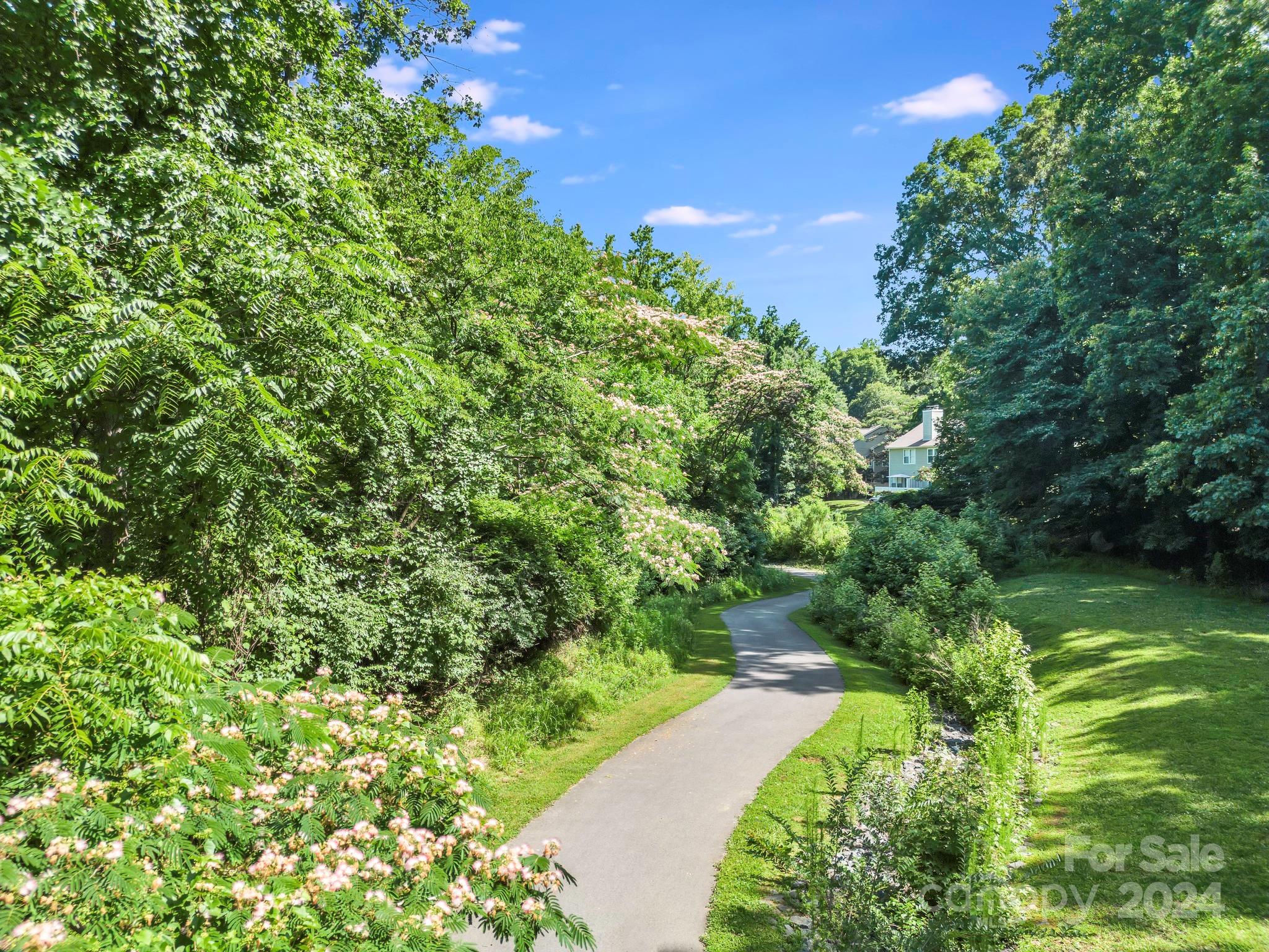 6140 Gray Gate Lane Unit: I