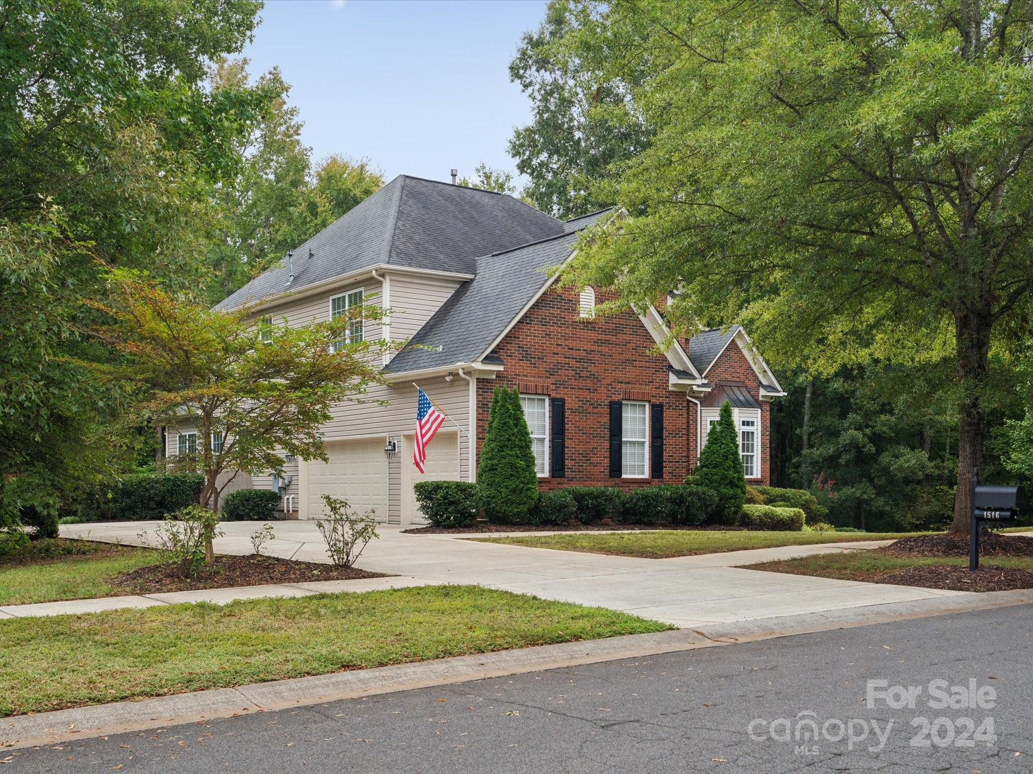 1516 Golden Rain Drive