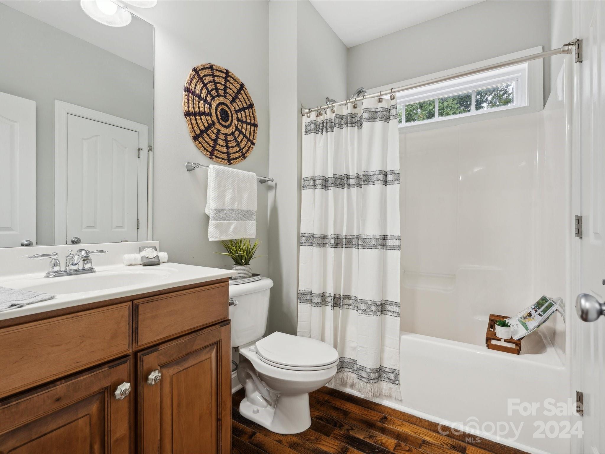 1516 Golden Rain Drive