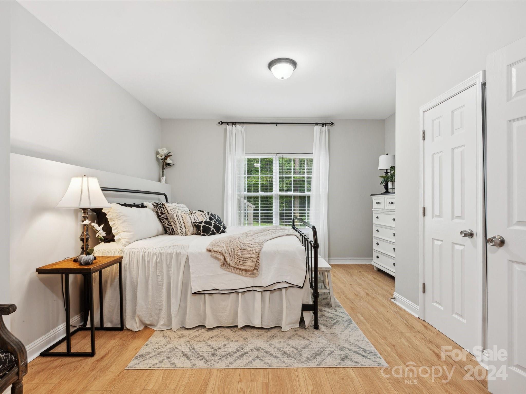 1516 Golden Rain Drive