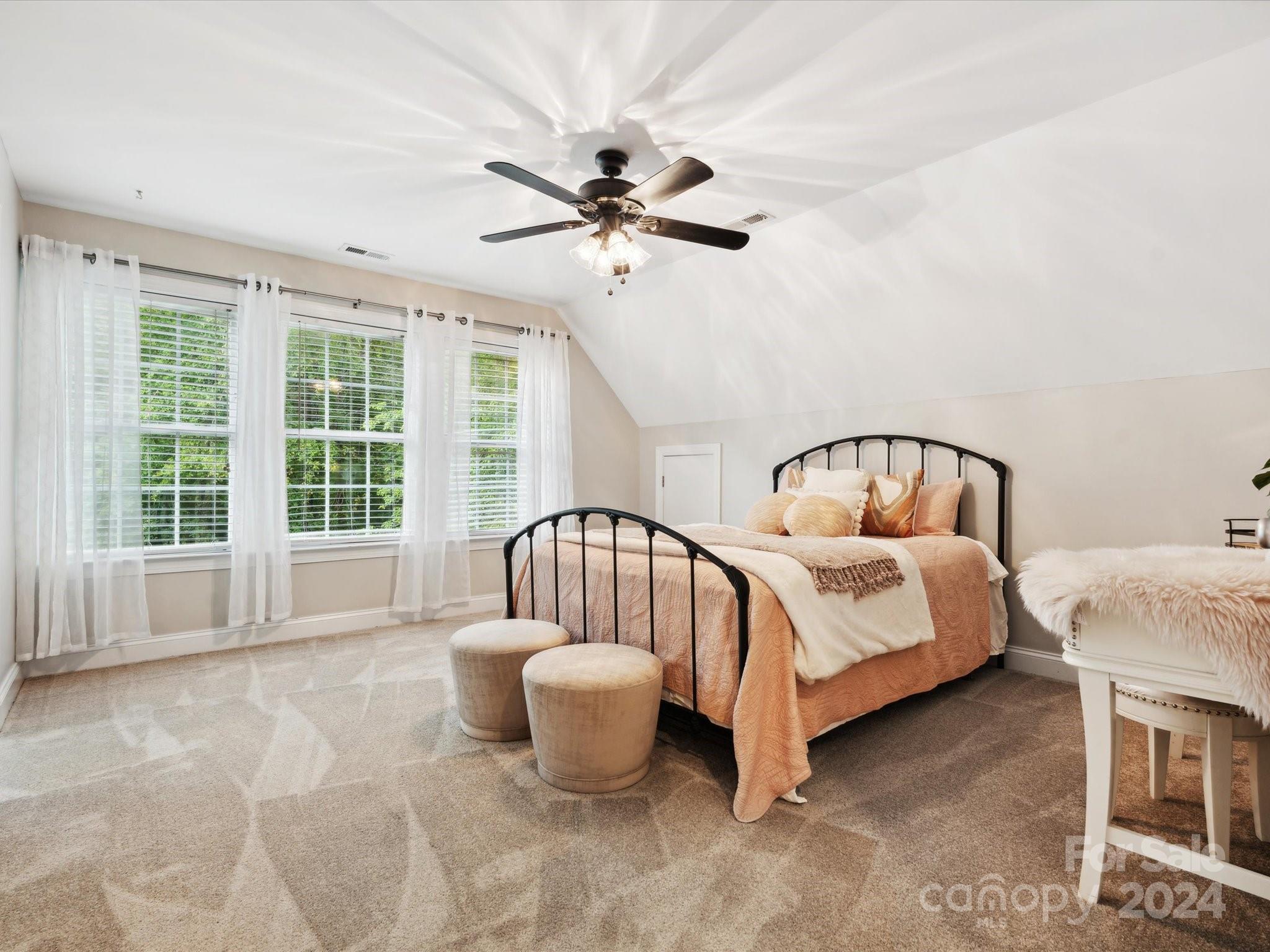 1516 Golden Rain Drive