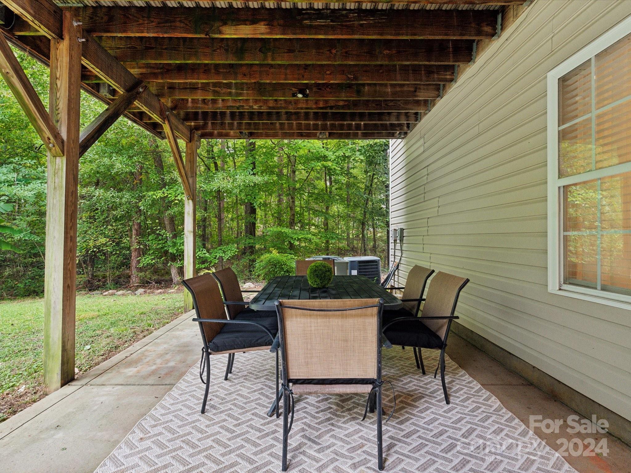 1516 Golden Rain Drive