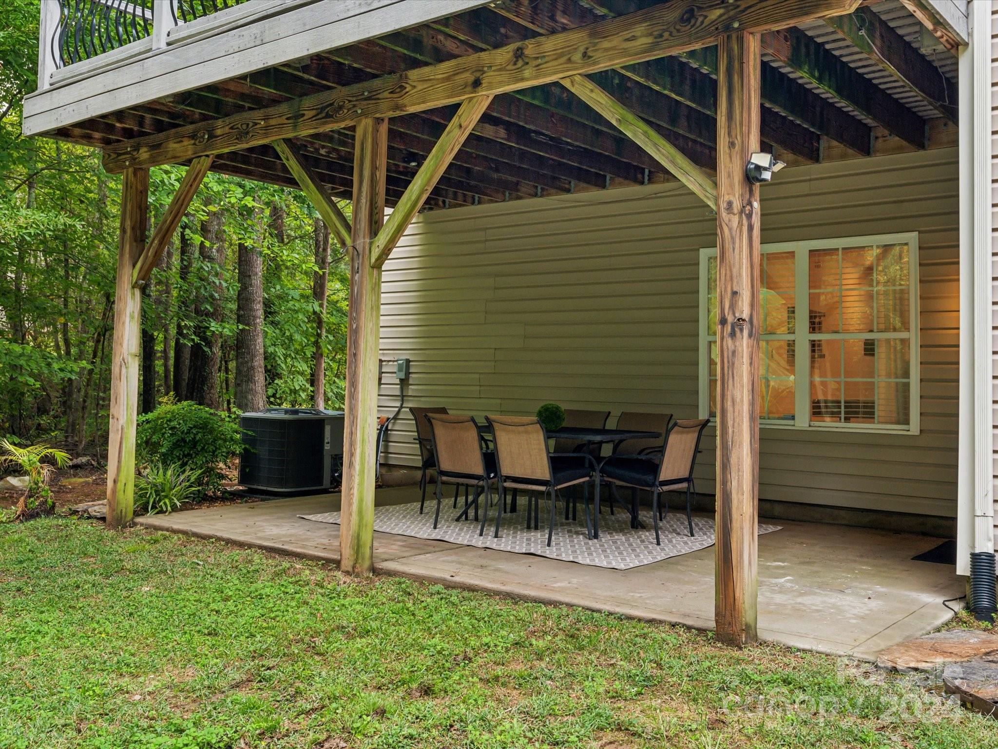 1516 Golden Rain Drive