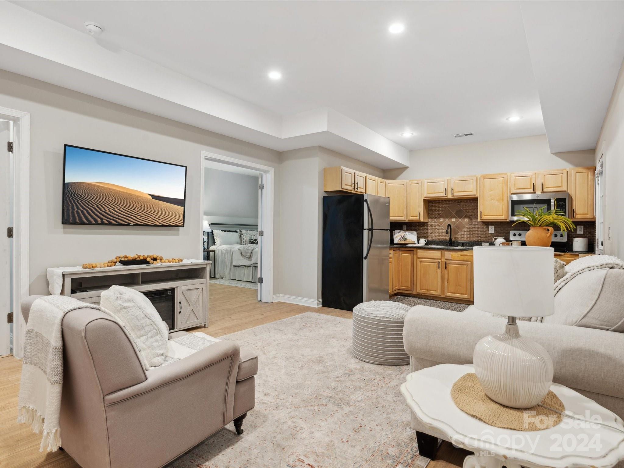 1516 Golden Rain Drive