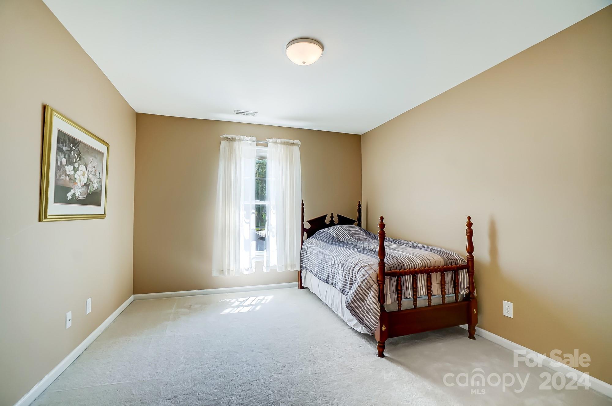 2736 Peverell Lane