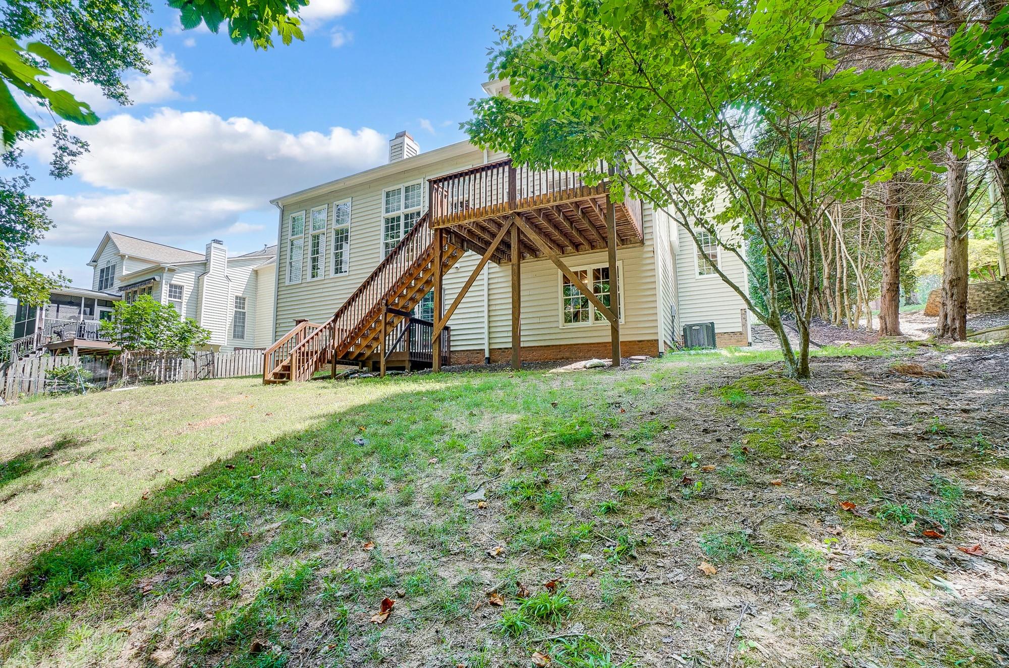 2736 Peverell Lane