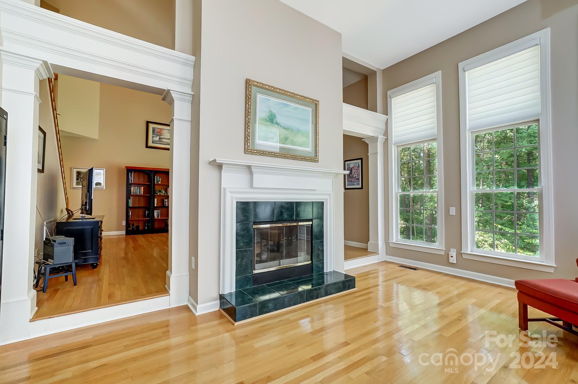 2736 Peverell Lane