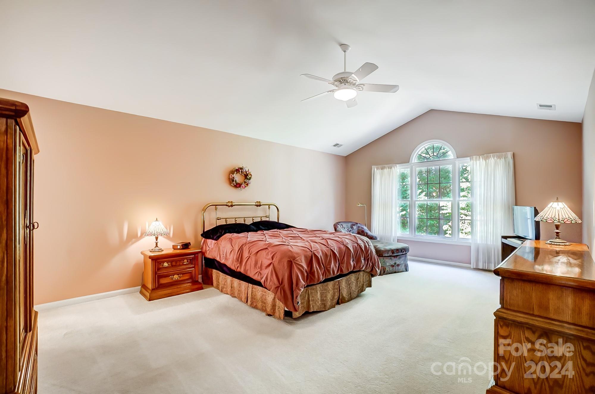 2736 Peverell Lane