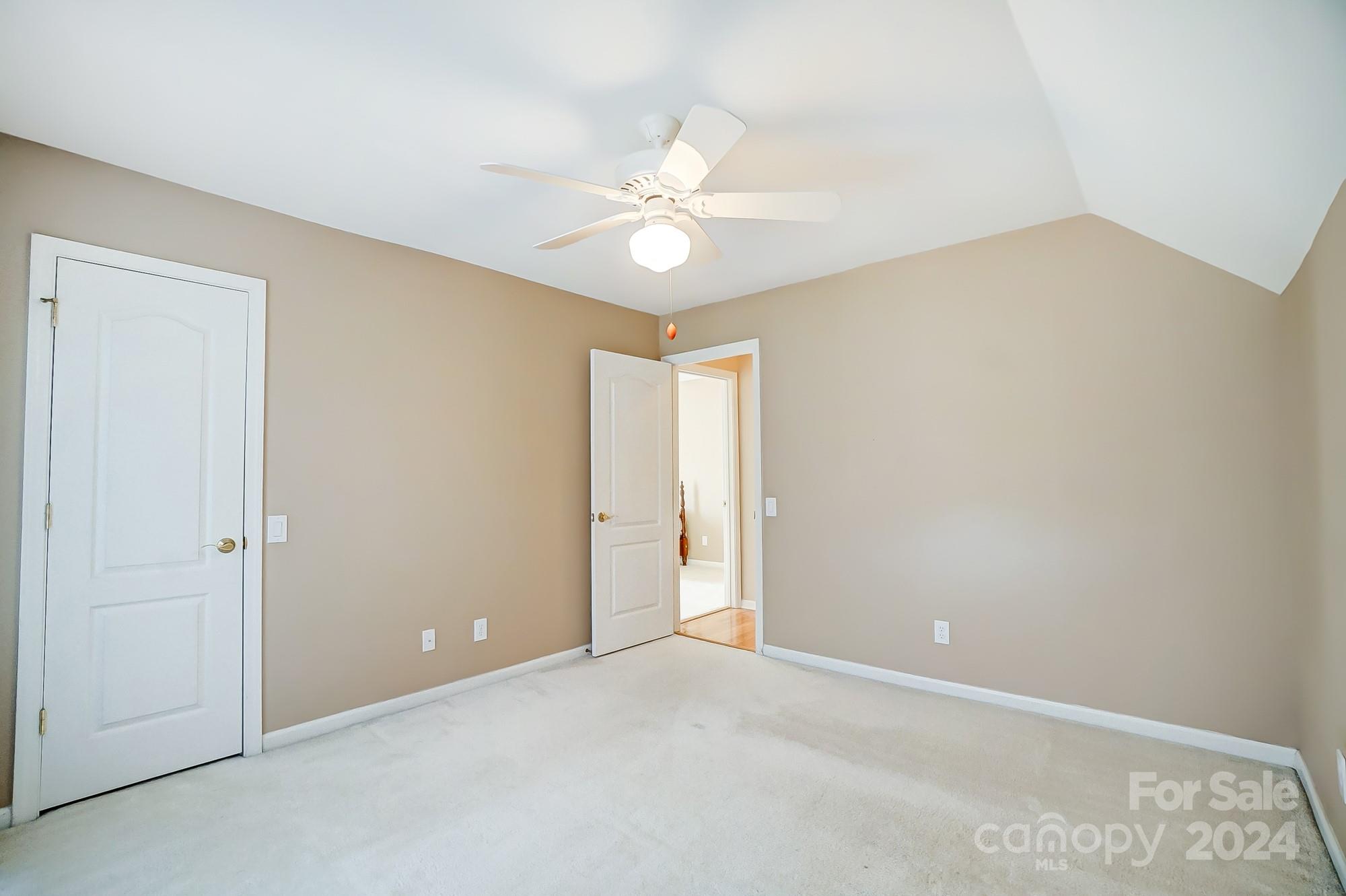 2736 Peverell Lane