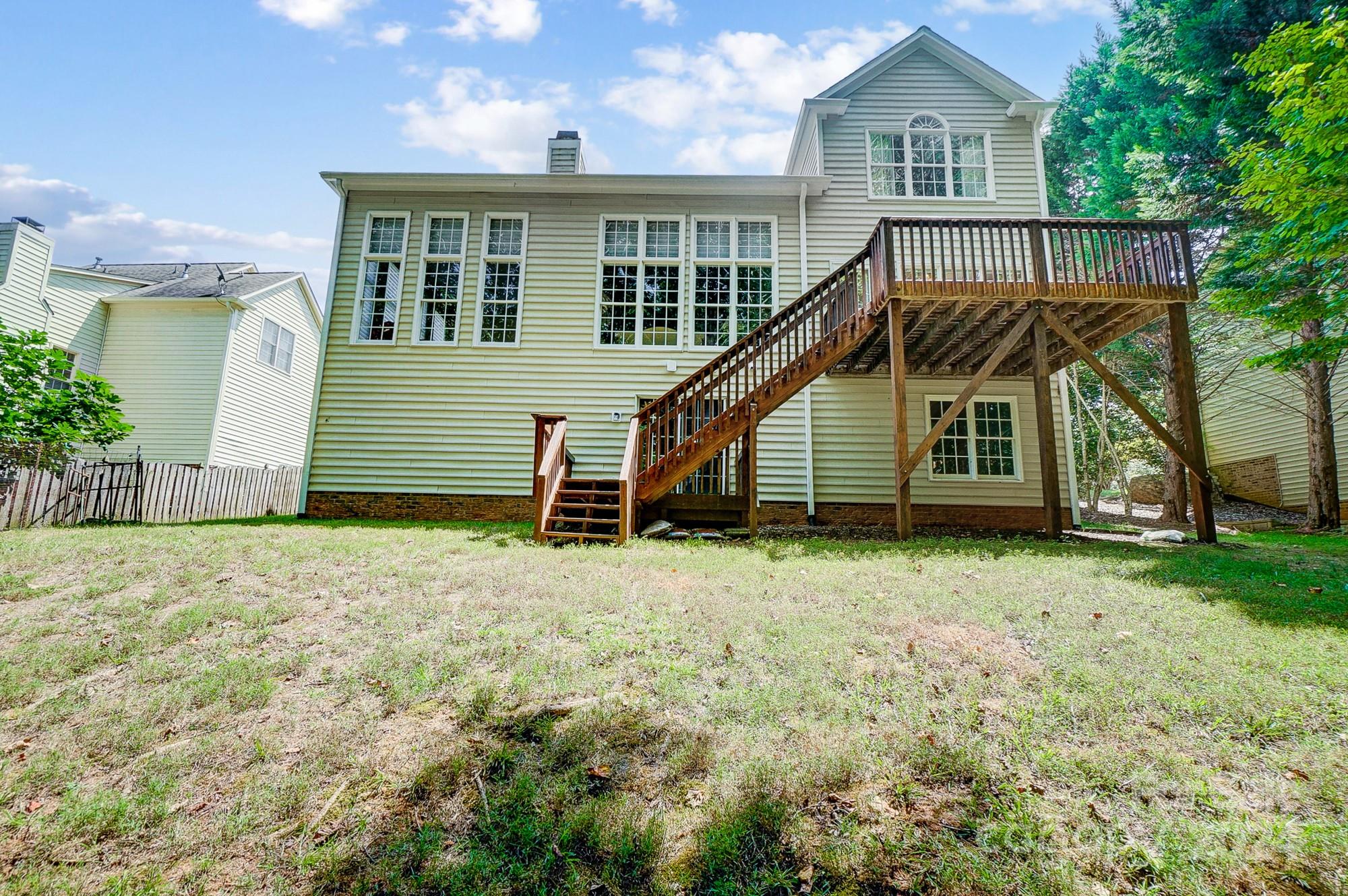 2736 Peverell Lane