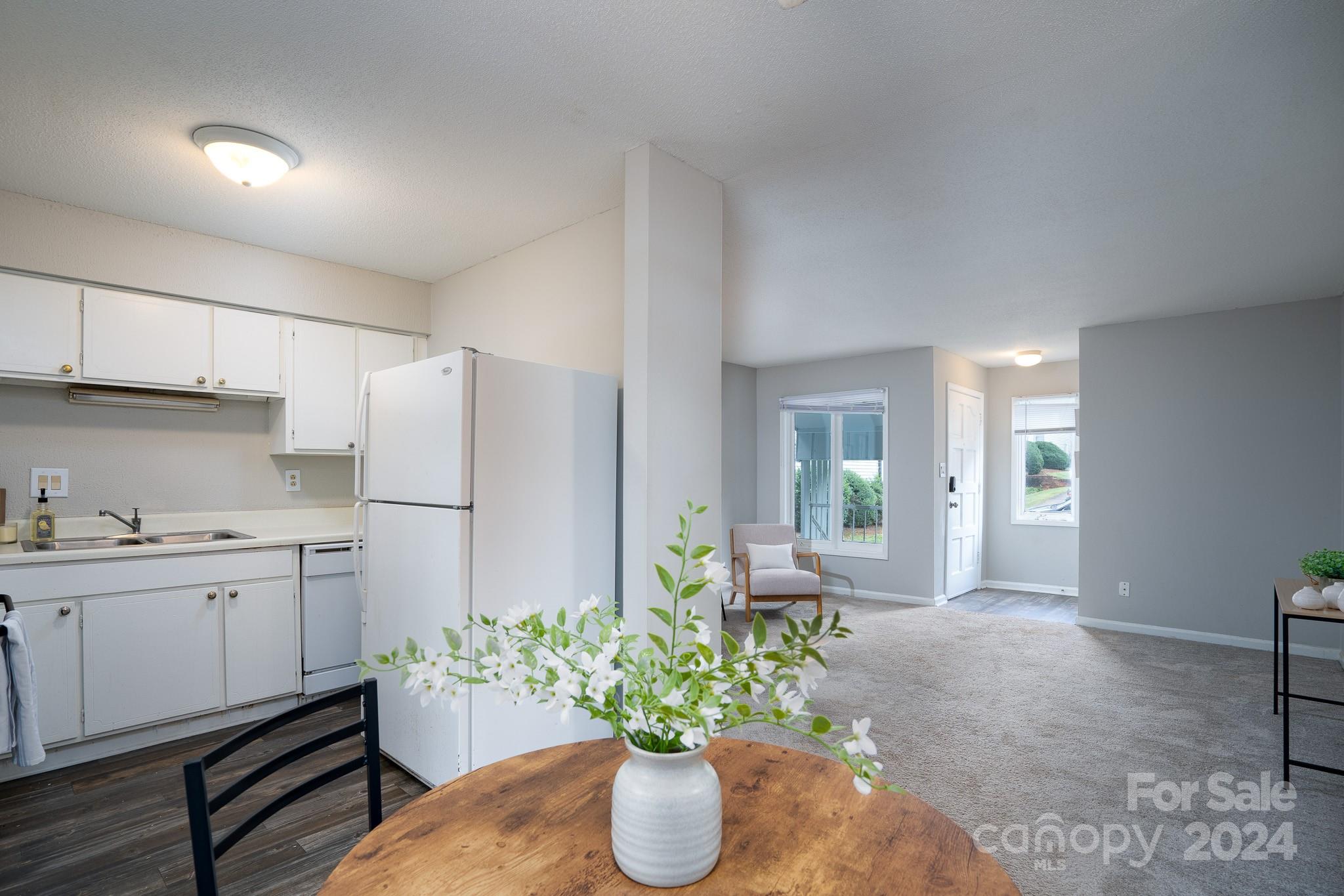 2017 Stoney Point Lane Unit: 53