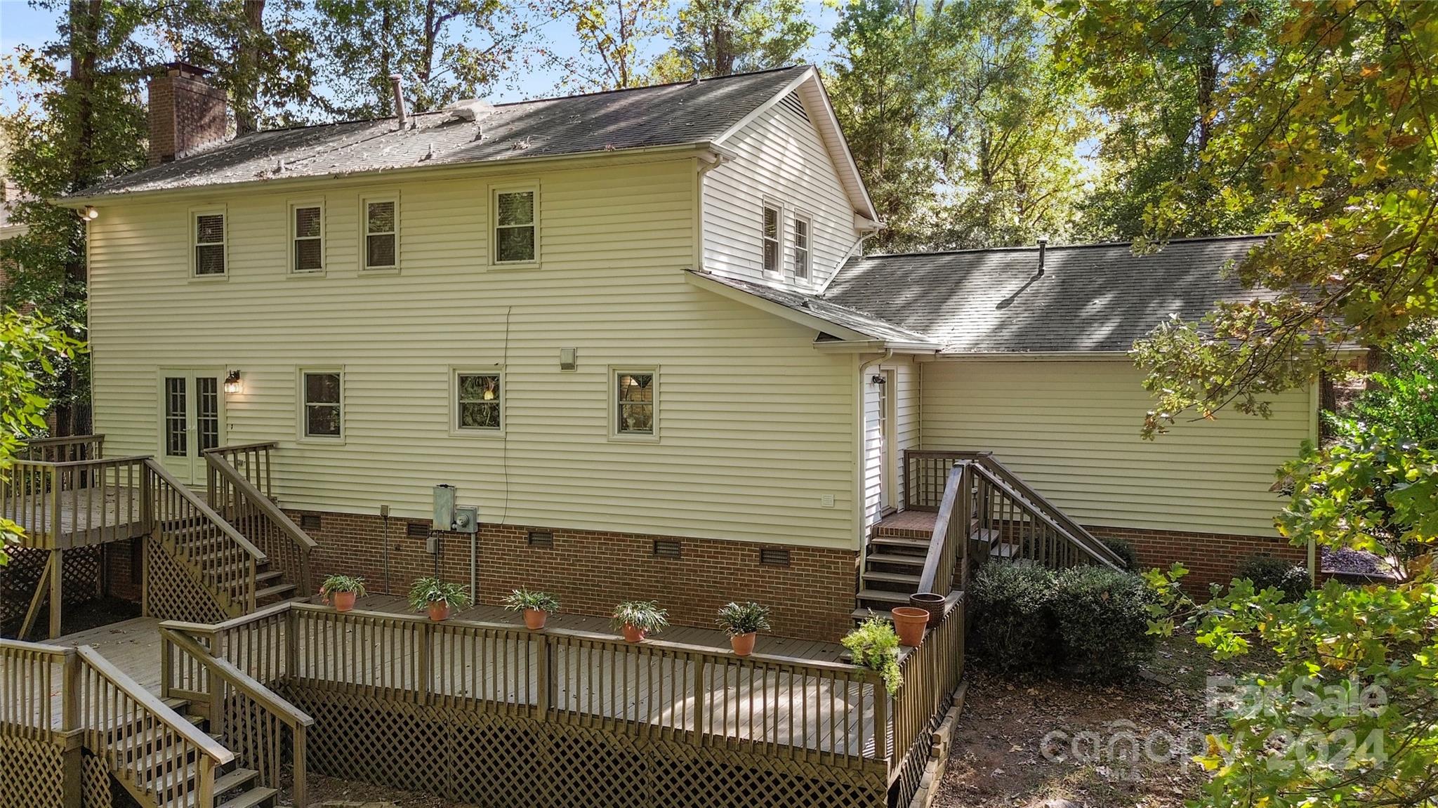 9117 Deerpark Lane