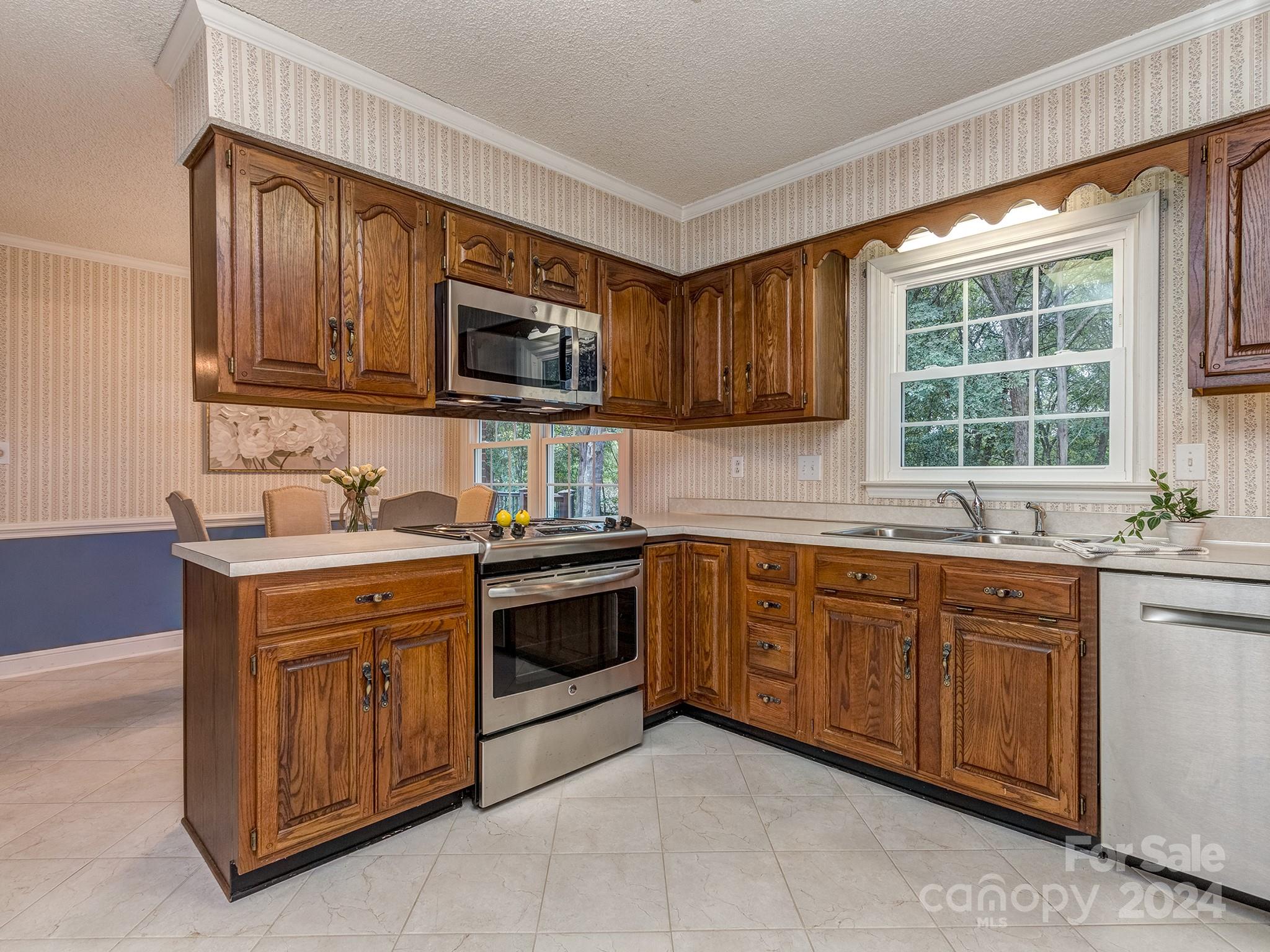 9240 Hemingford Court