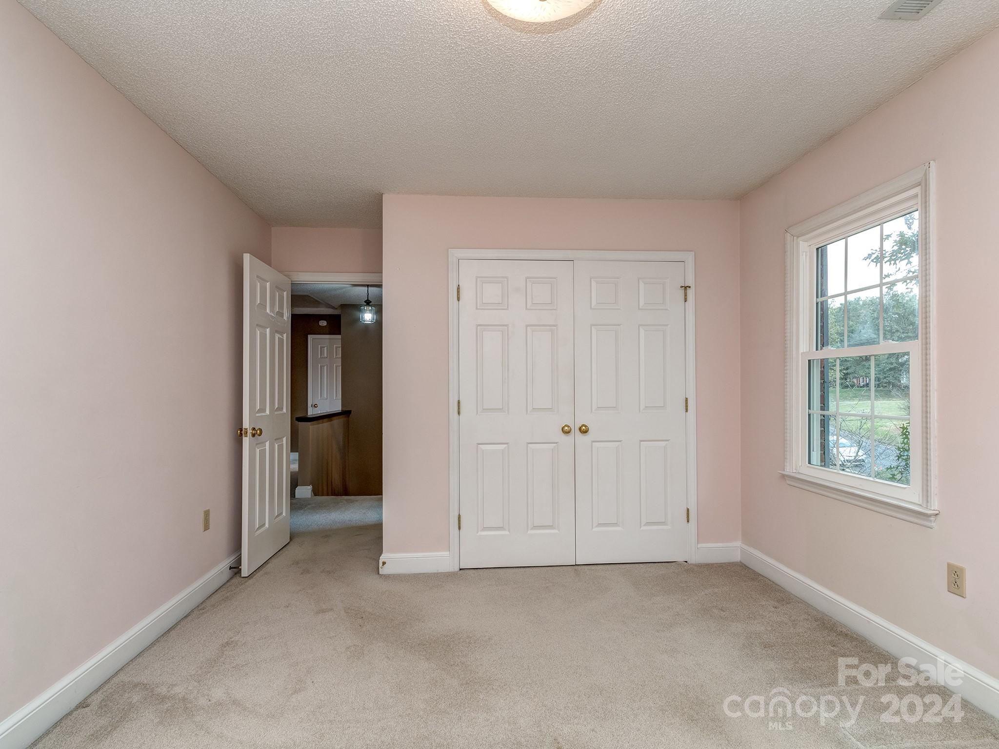 9240 Hemingford Court