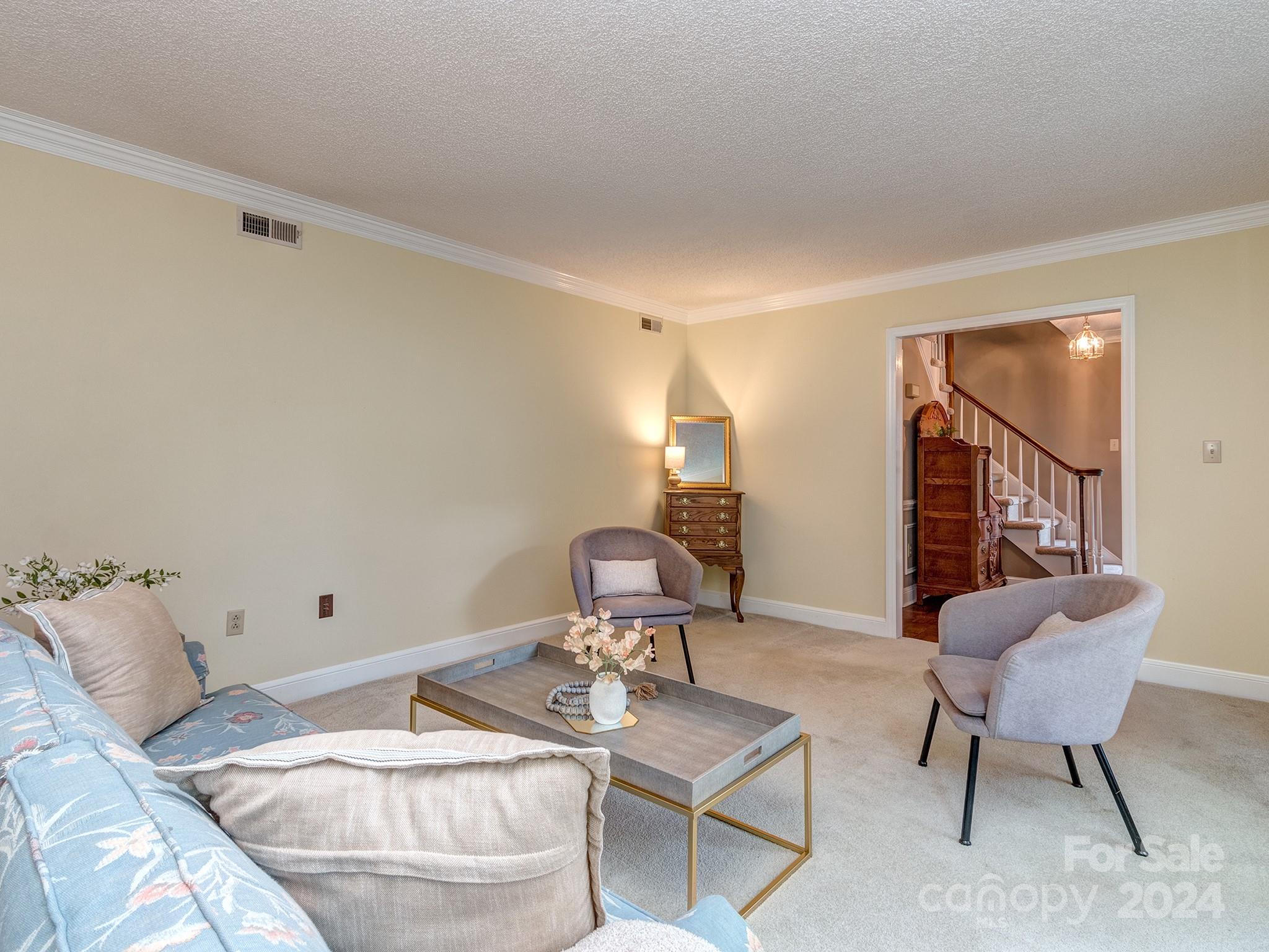 9240 Hemingford Court