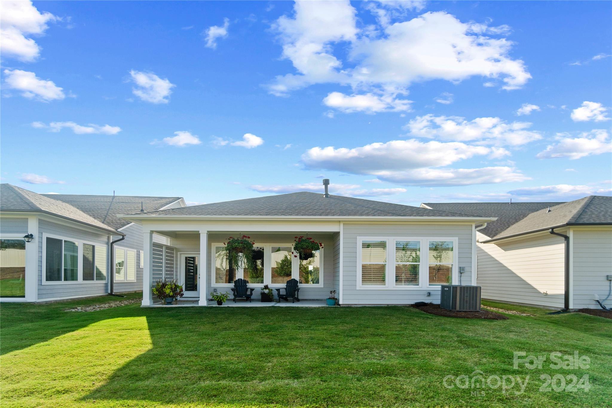1204 Idyllic Lane