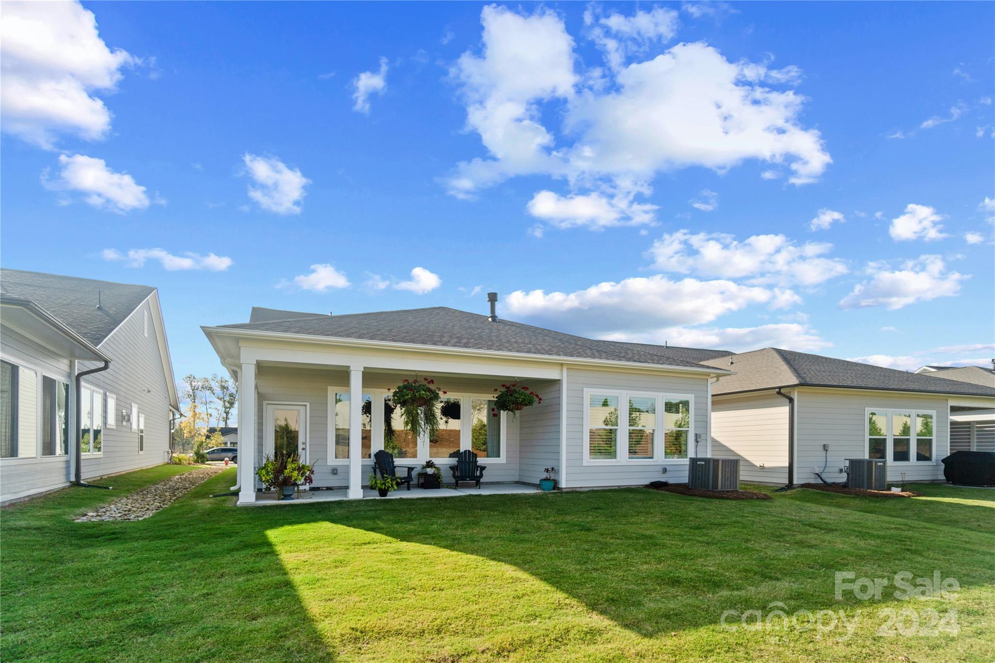 1204 Idyllic Lane
