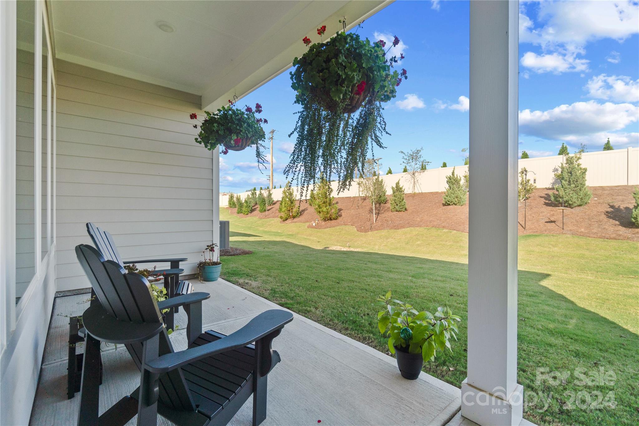 1204 Idyllic Lane