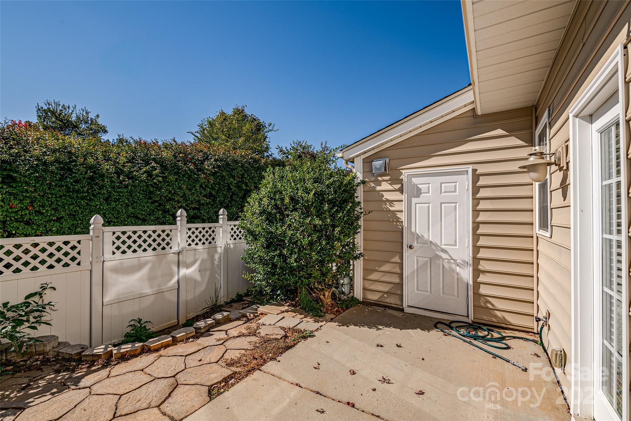 436 River Park Road