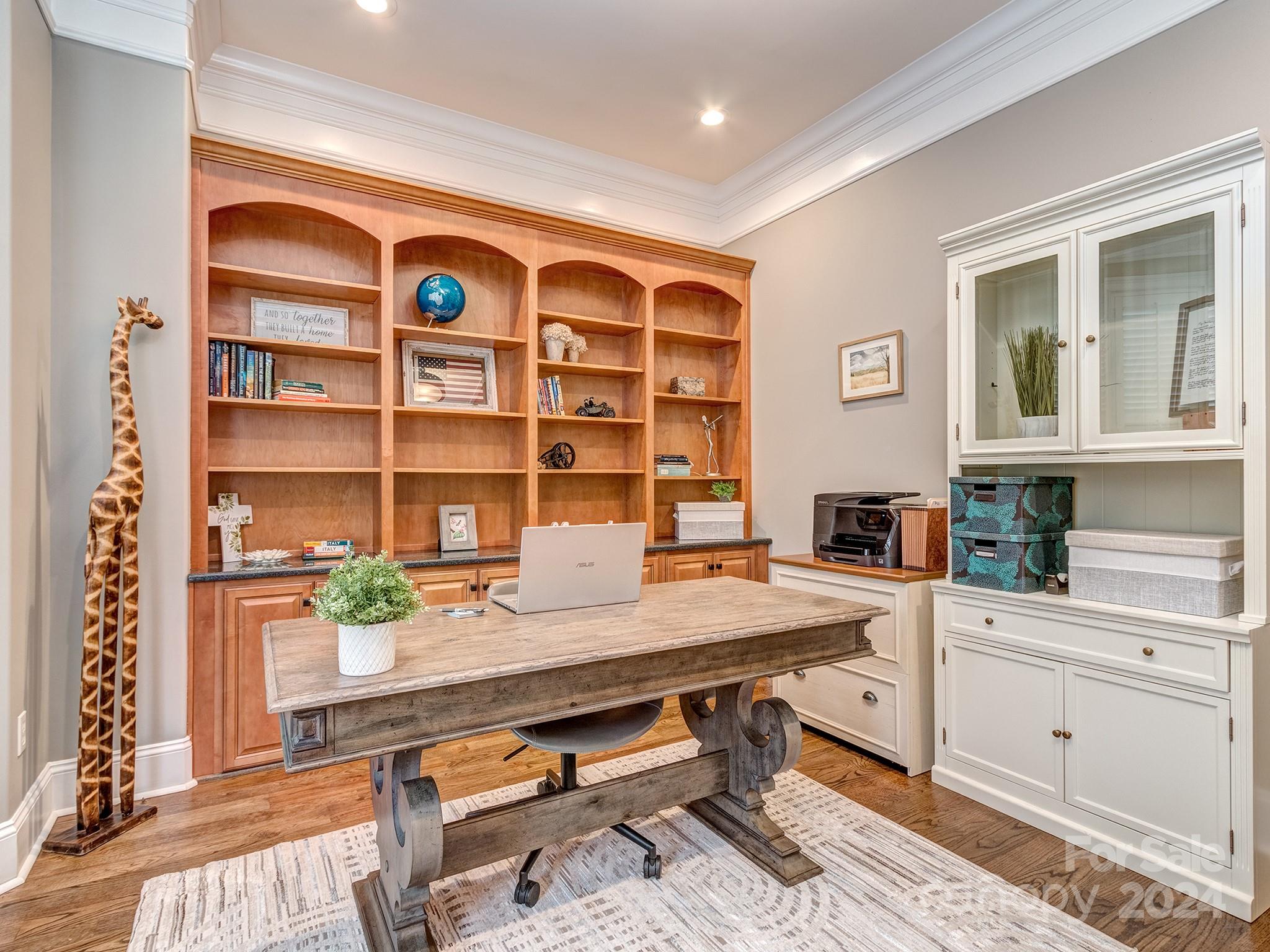 736 Cooks Cove Ridge