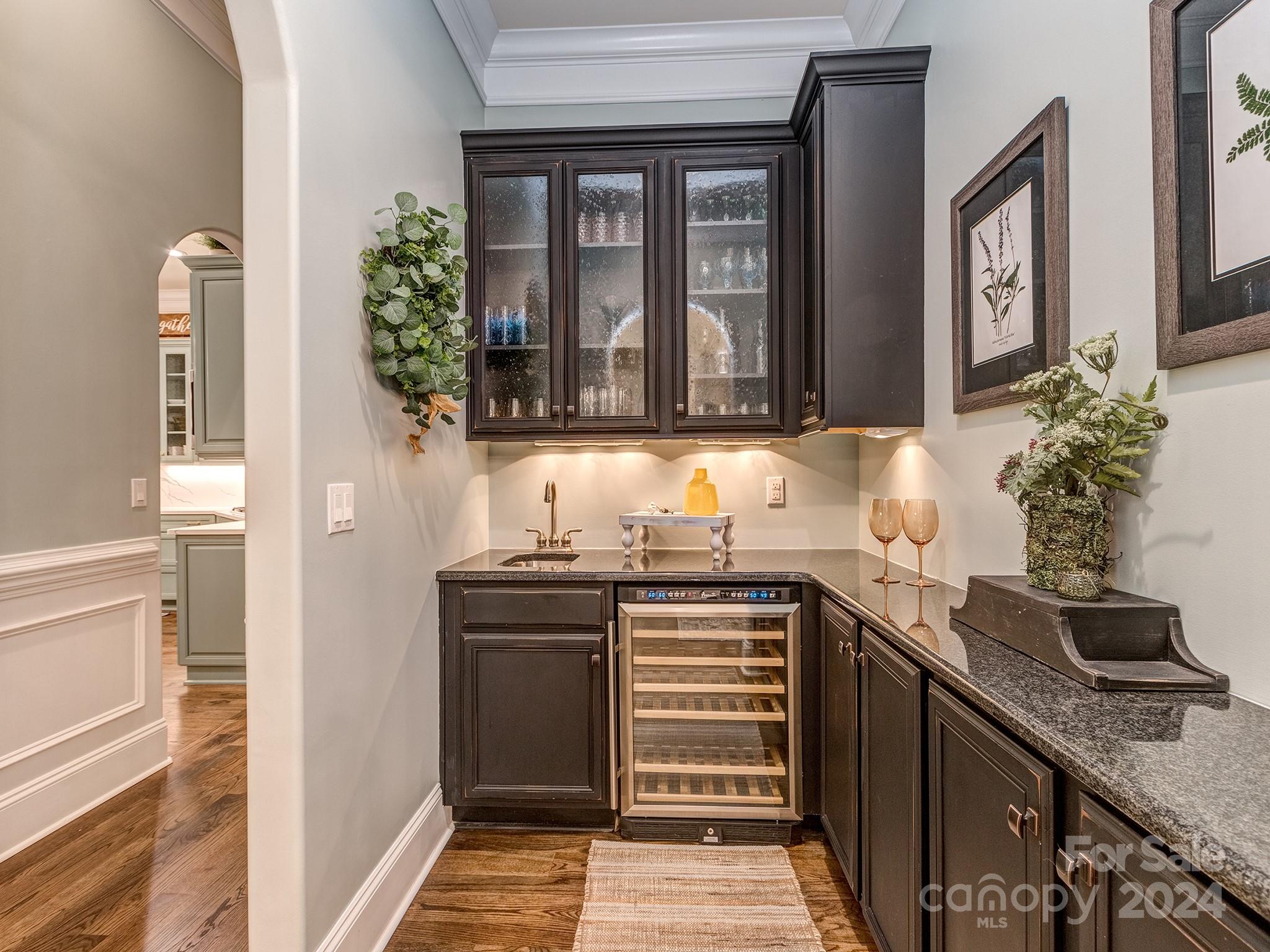 736 Cooks Cove Ridge