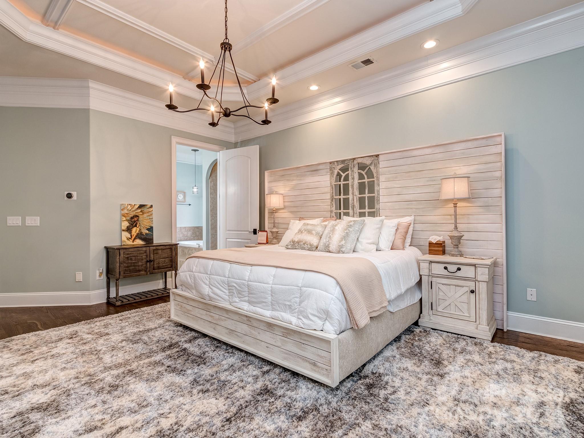 736 Cooks Cove Ridge