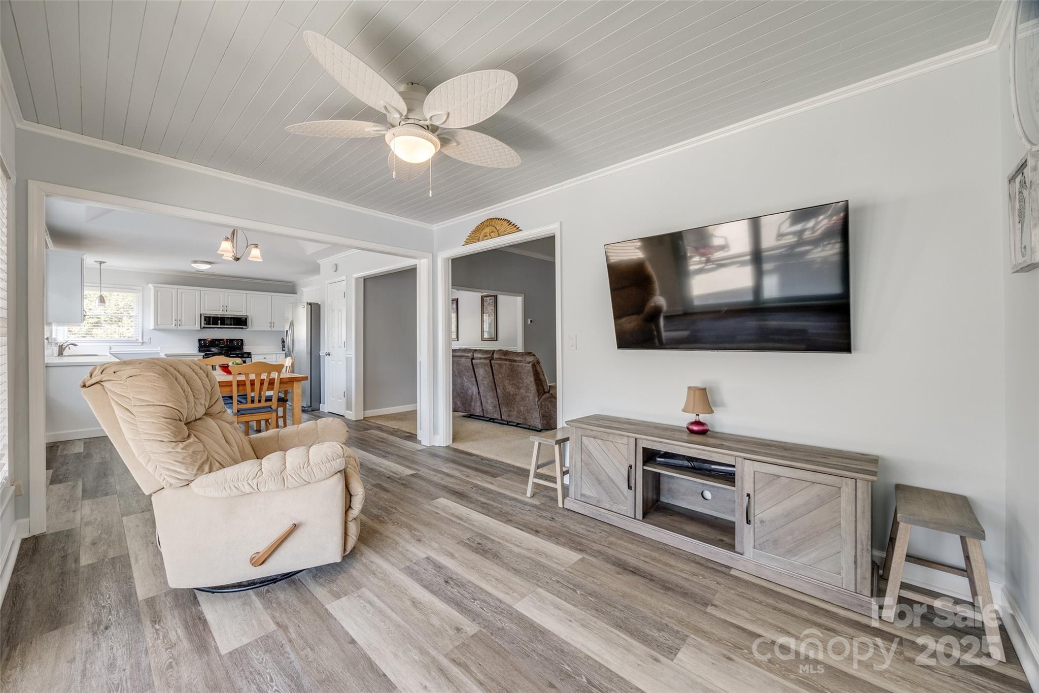 100 Sea Island Boulevard