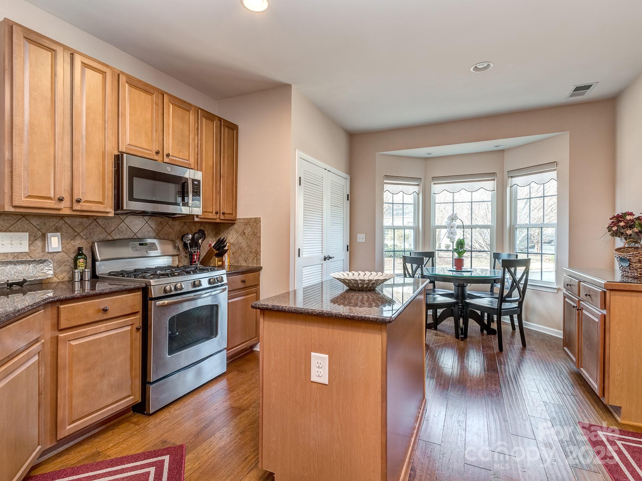 506 Sailview Drive