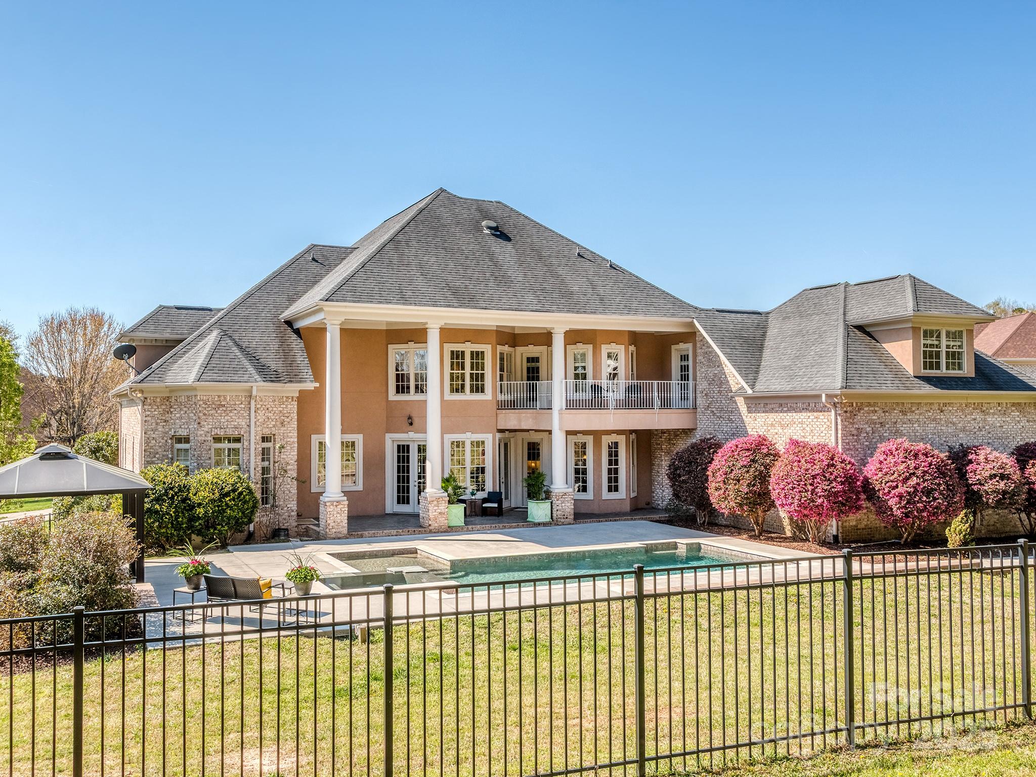 1700 Therrell Farms Road