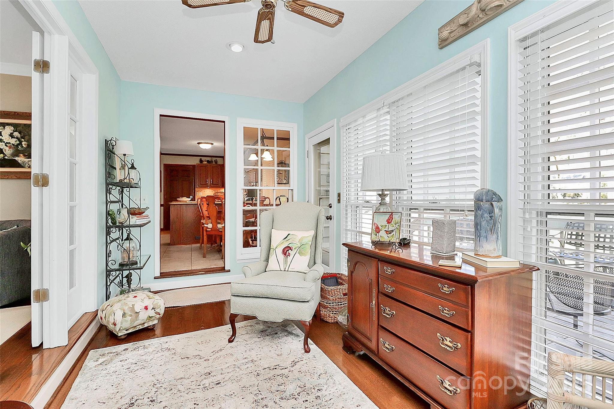 10501 South Hall Drive