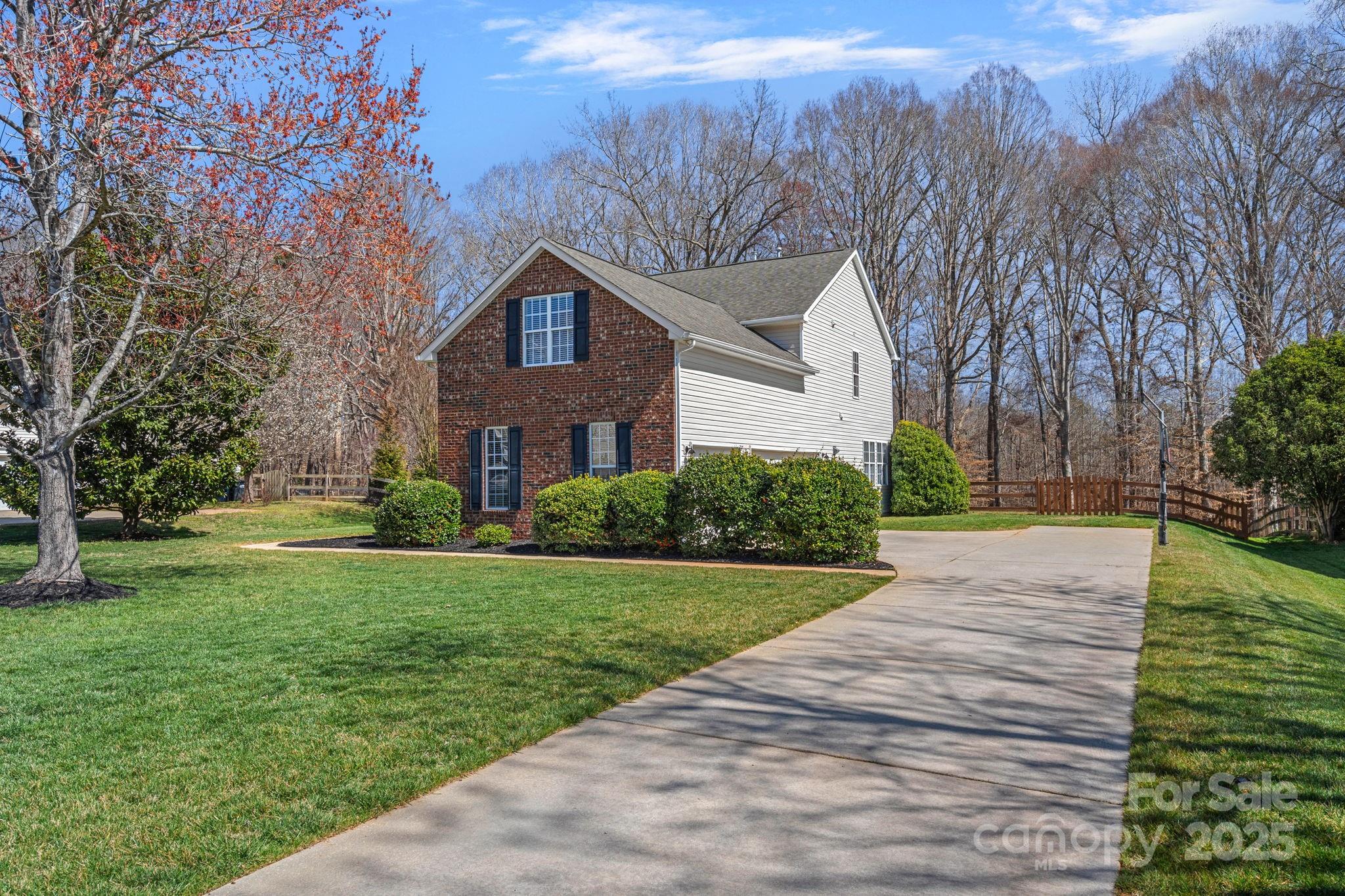 1161 Woodwinds Drive