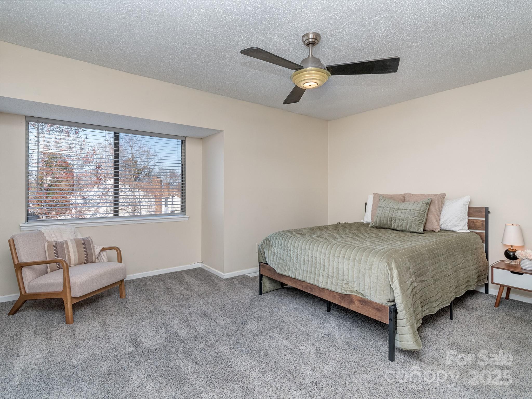 10901 Carmel Crossing Road