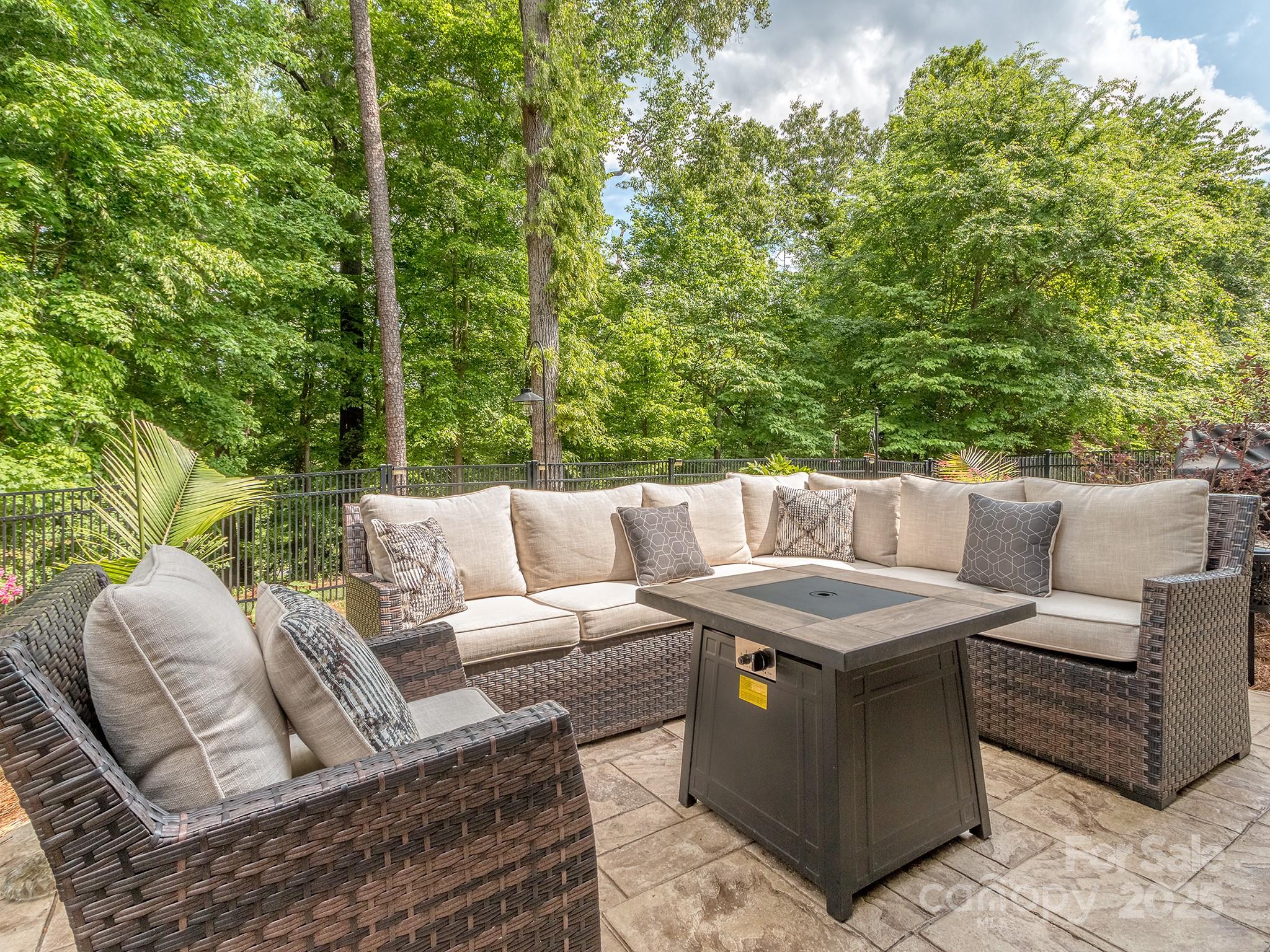5130 Mount Clare Lane