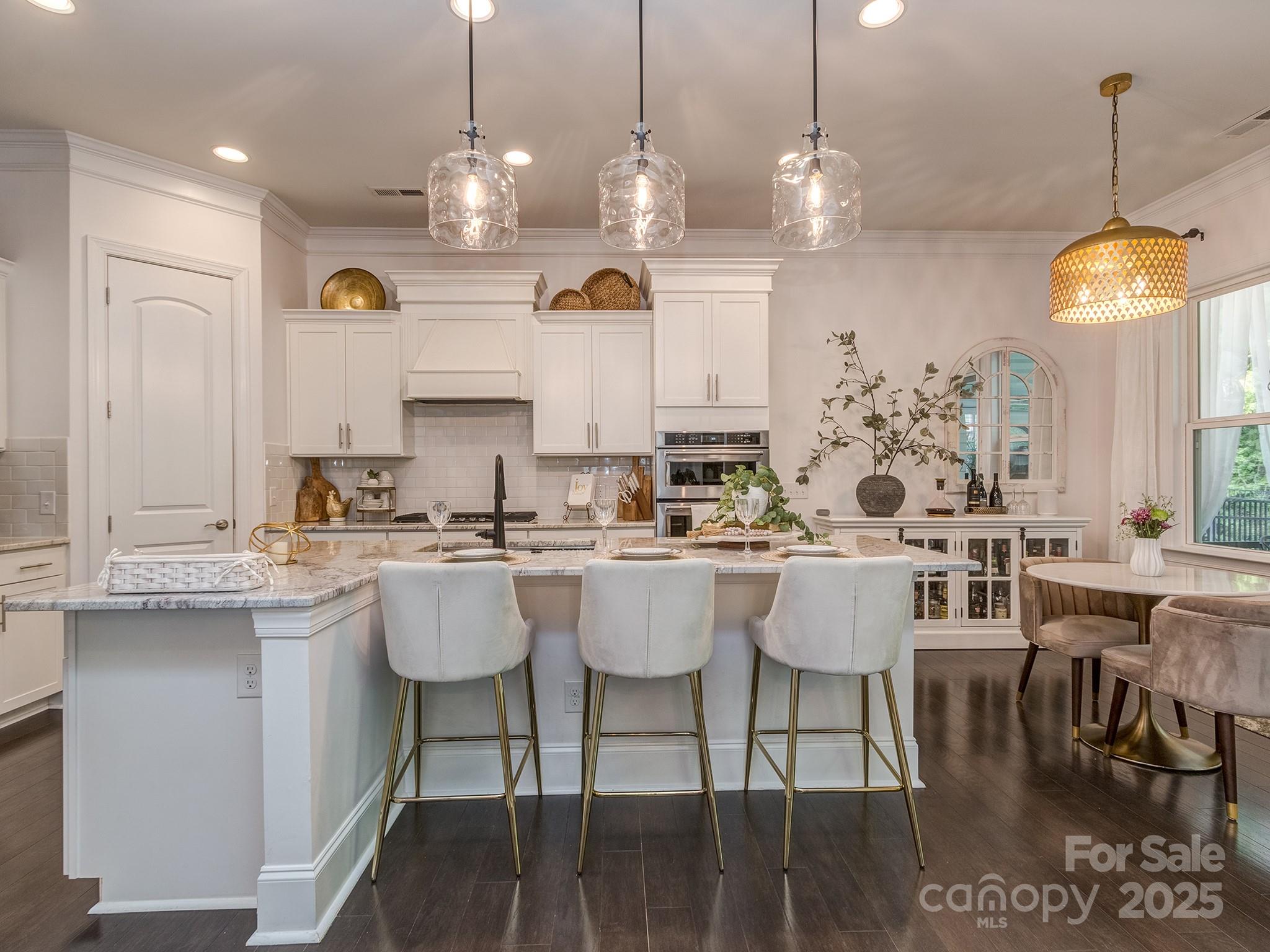 5130 Mount Clare Lane