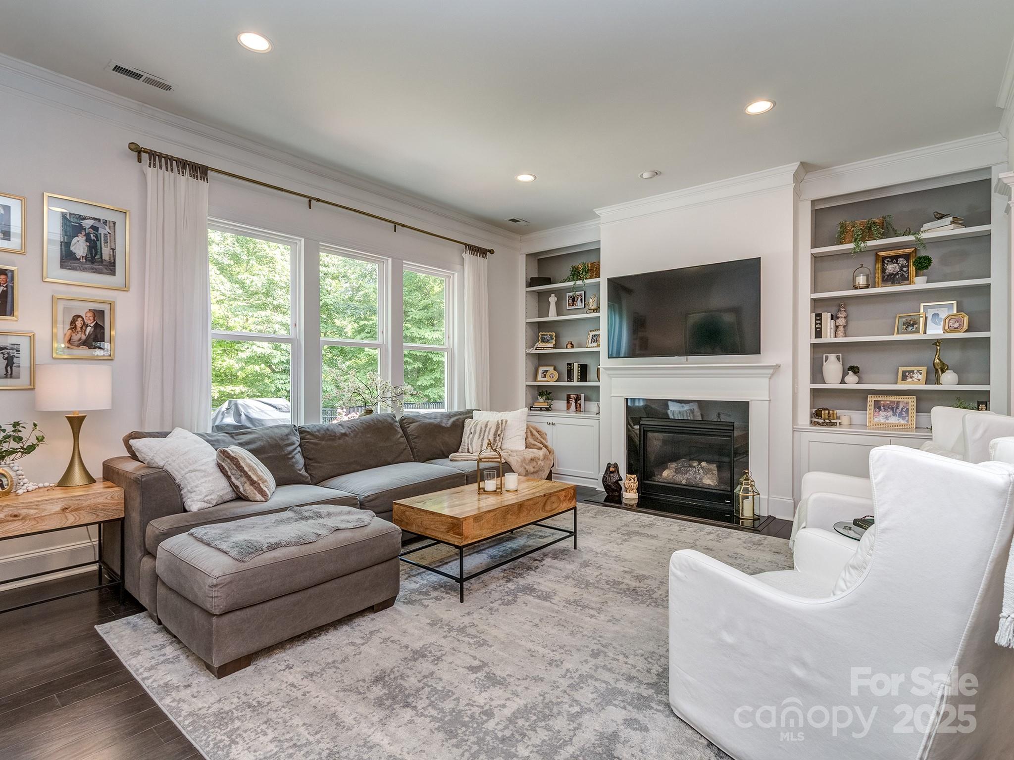 5130 Mount Clare Lane