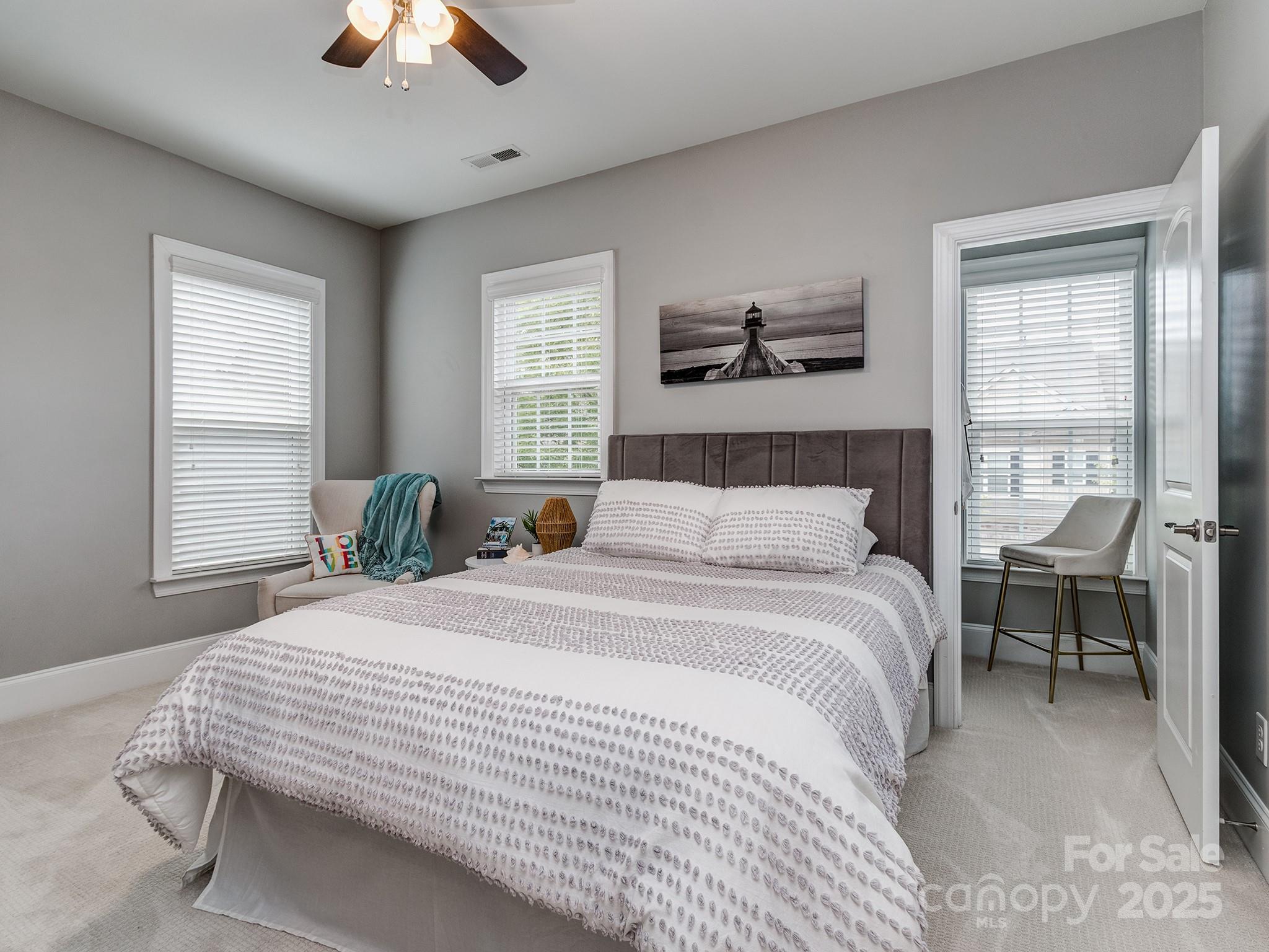 5130 Mount Clare Lane