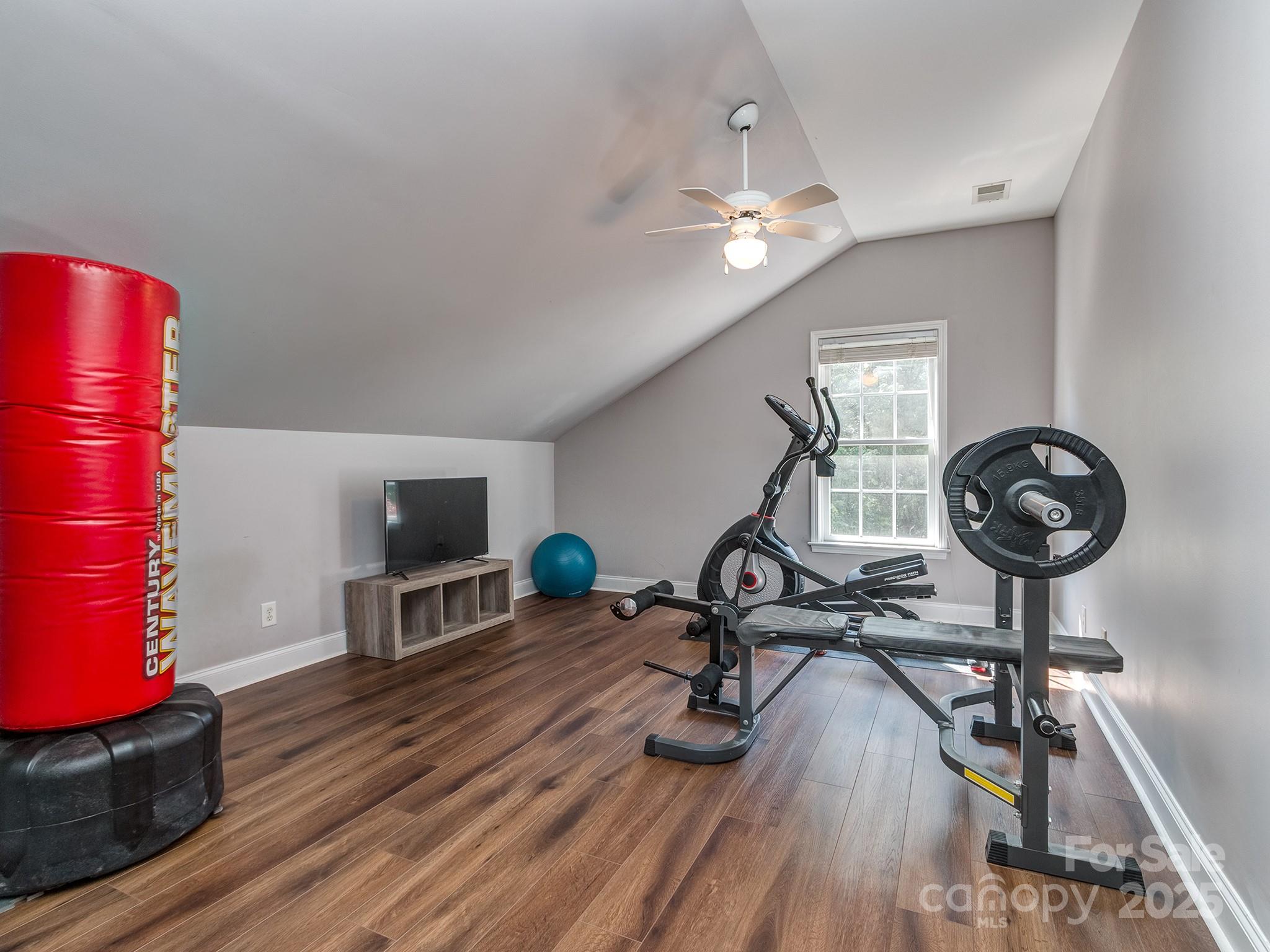 2301 Keara Way