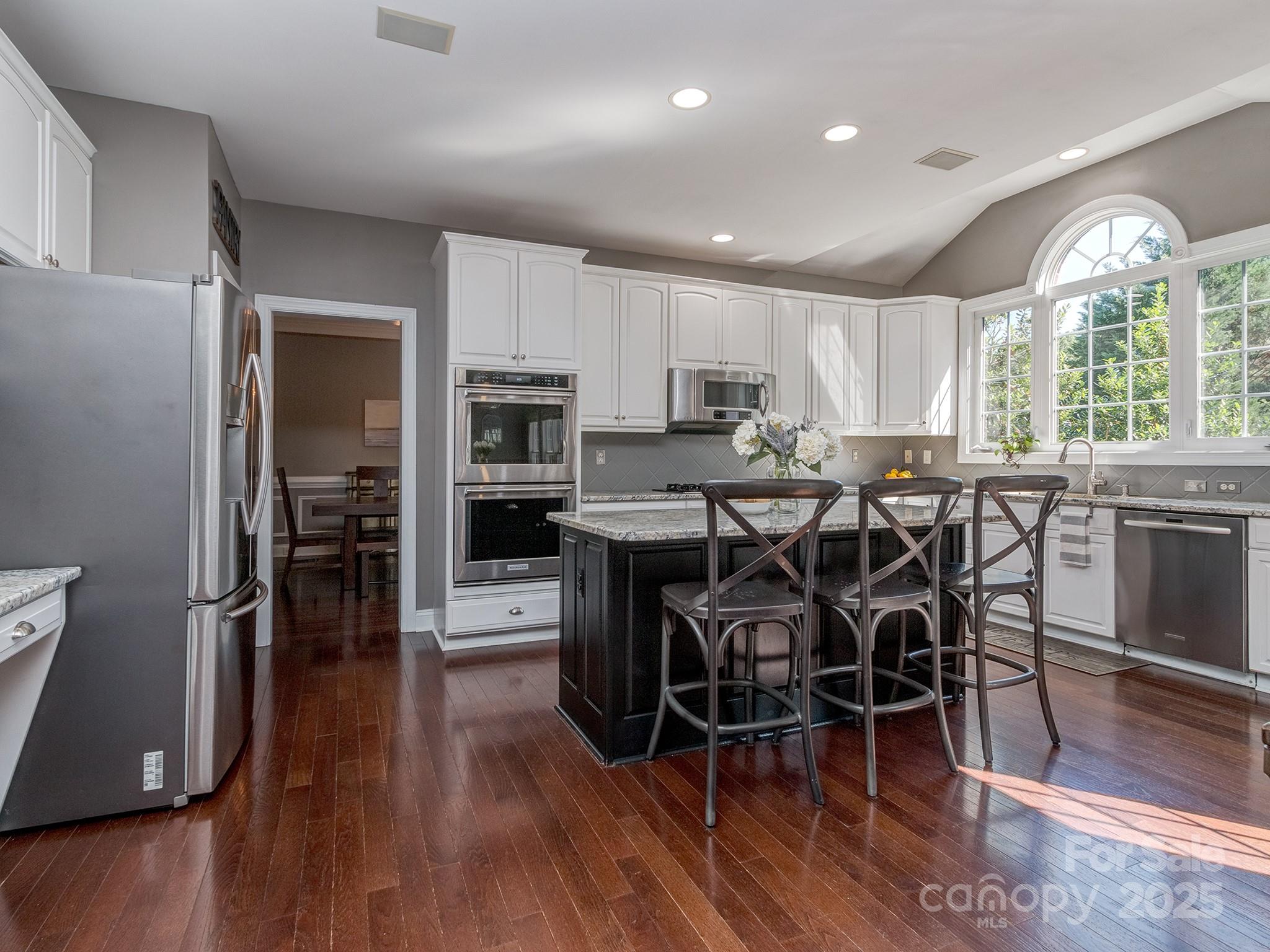 2301 Keara Way