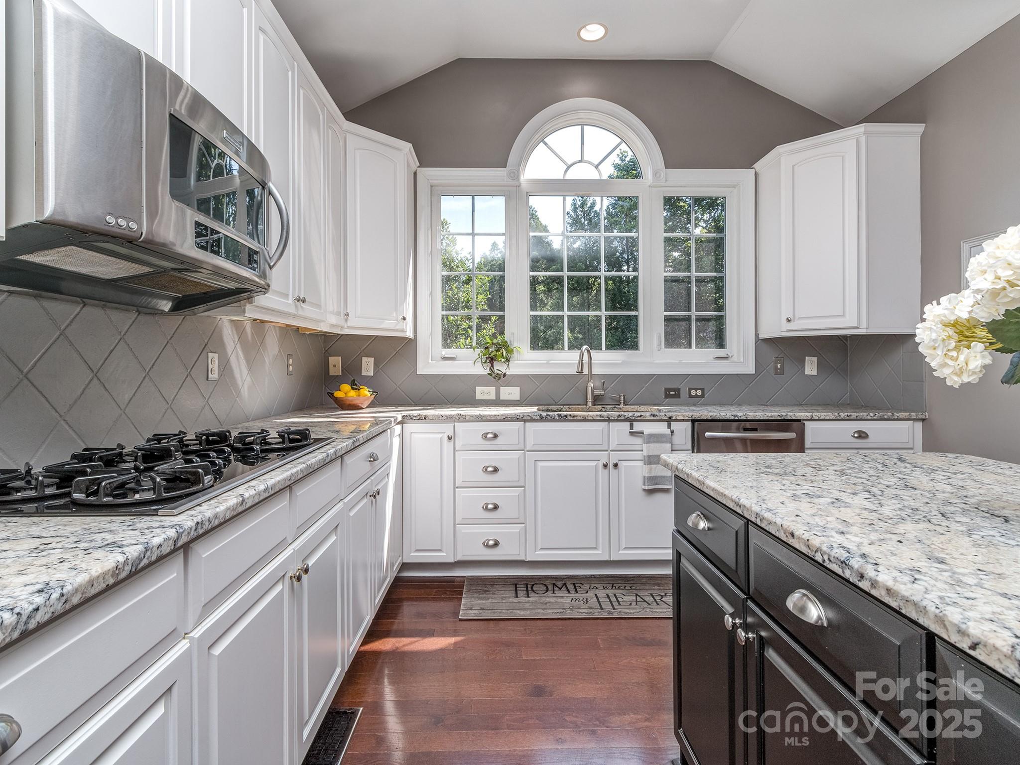 2301 Keara Way