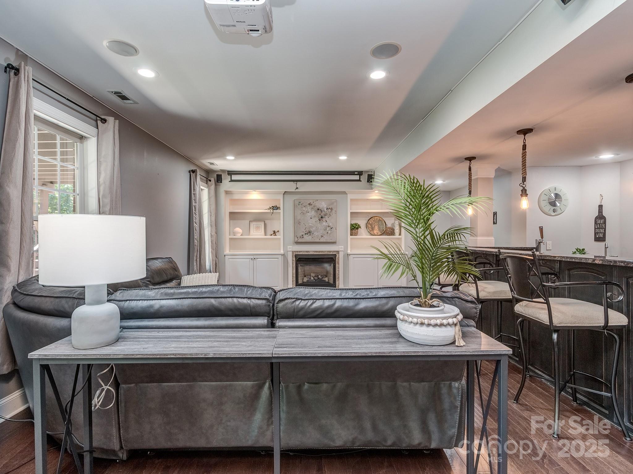 2301 Keara Way