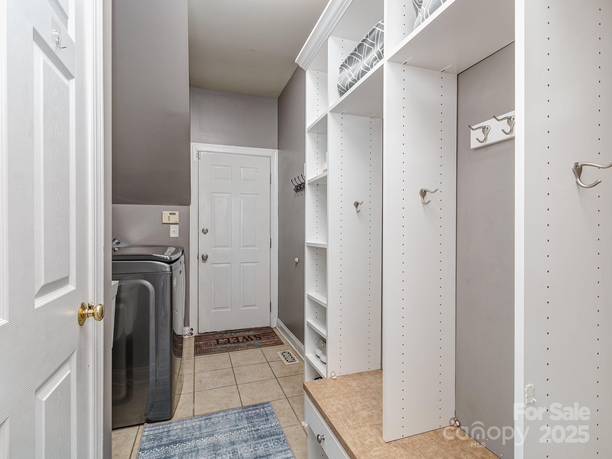 2301 Keara Way