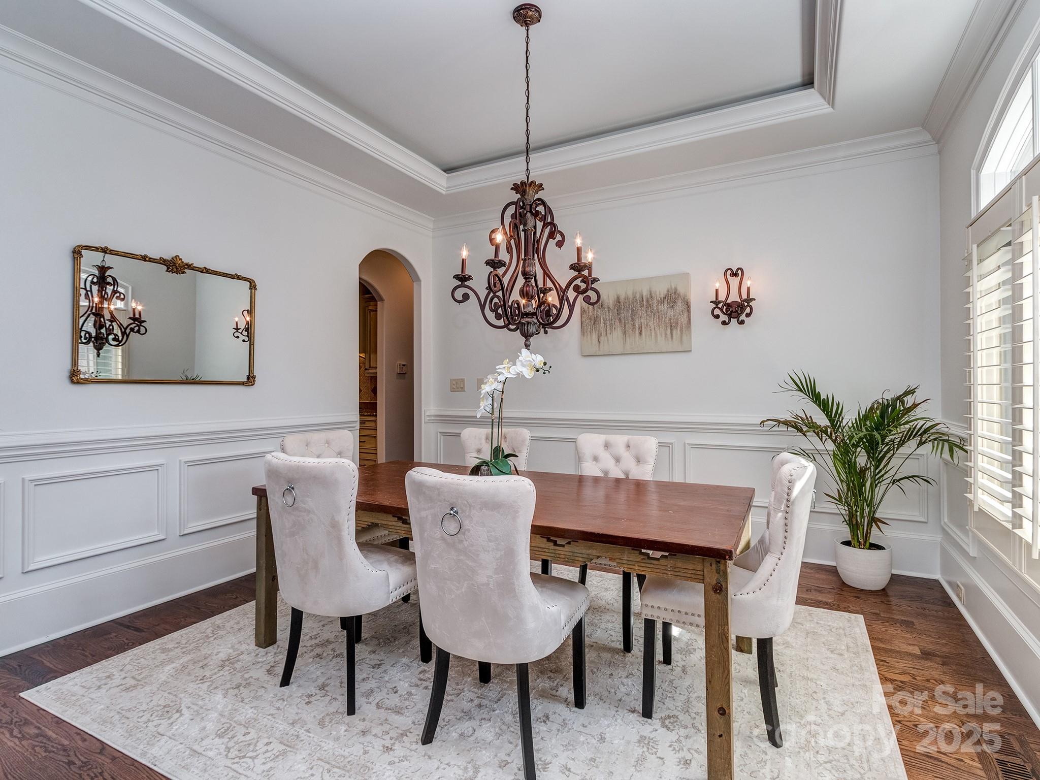 1404 Lookout Circle