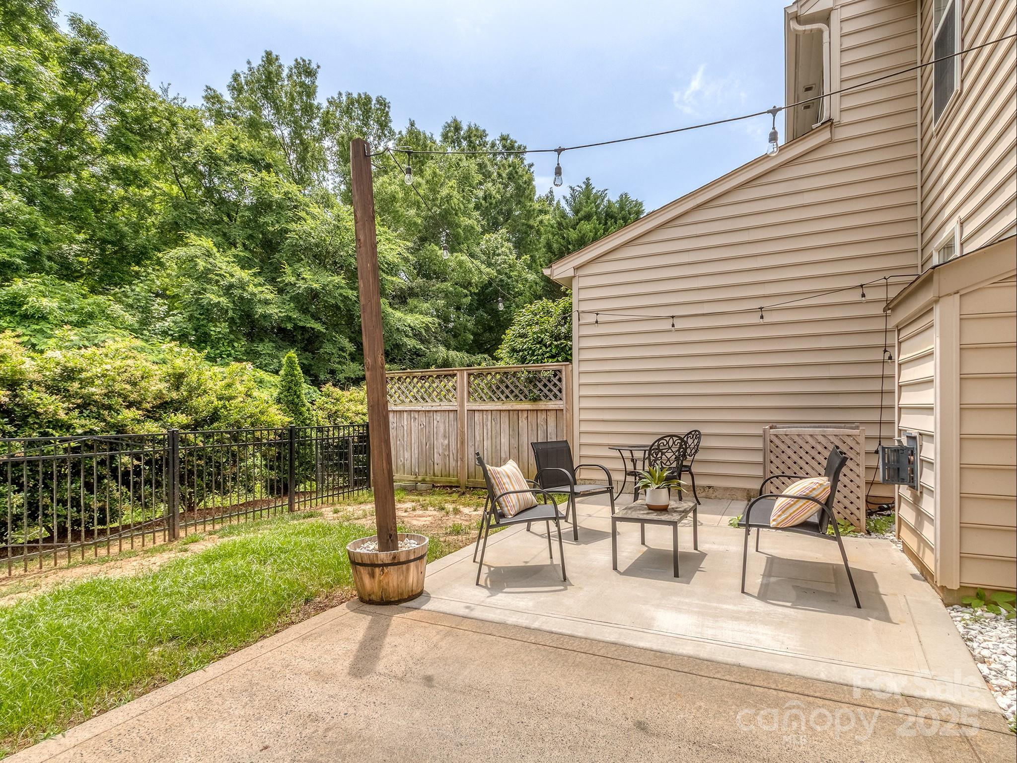 2331 Whitford Lane