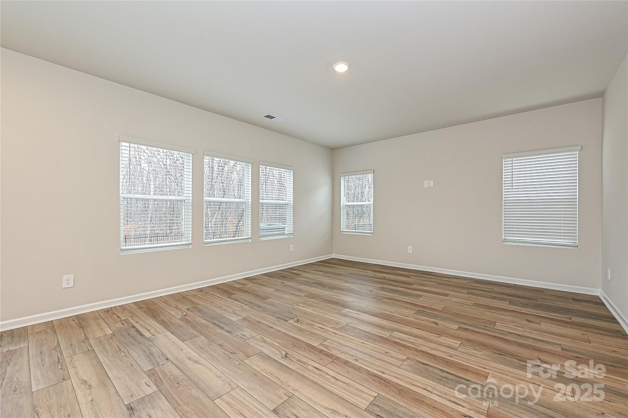2123 Rolling Hills Court