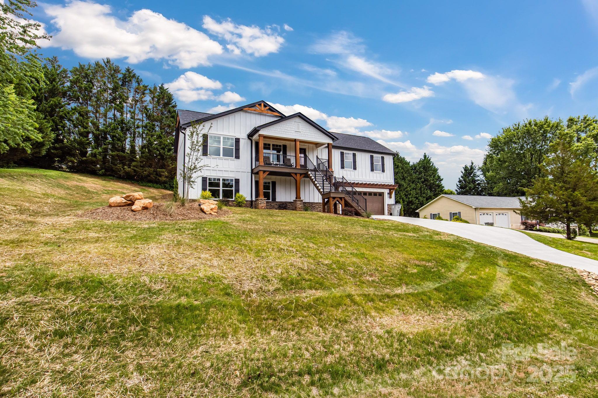2205 Olde West Road